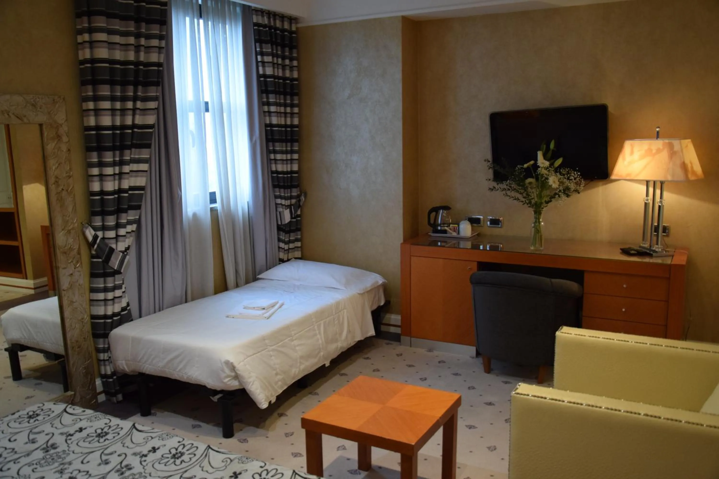 Bed in Hotel Perusia