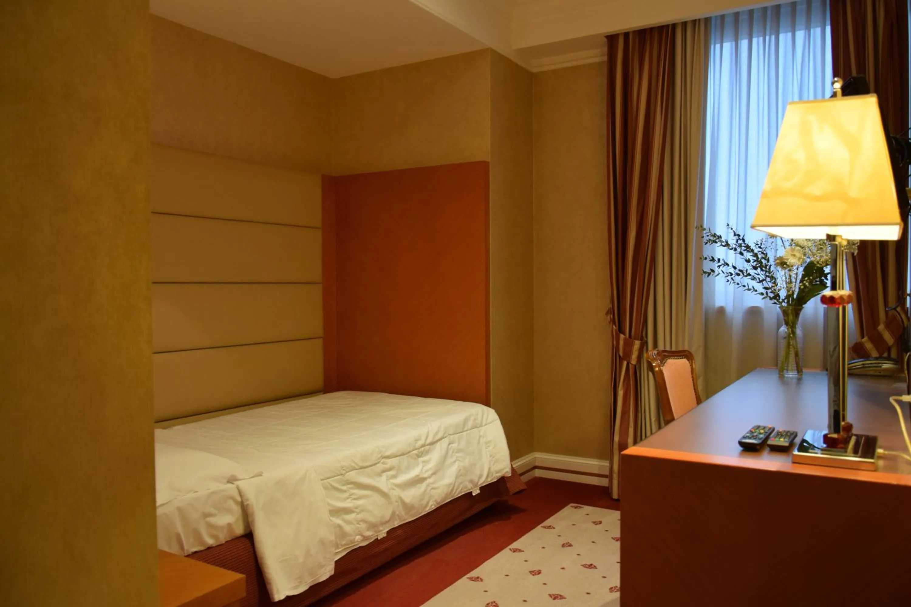 Bed in Hotel Perusia