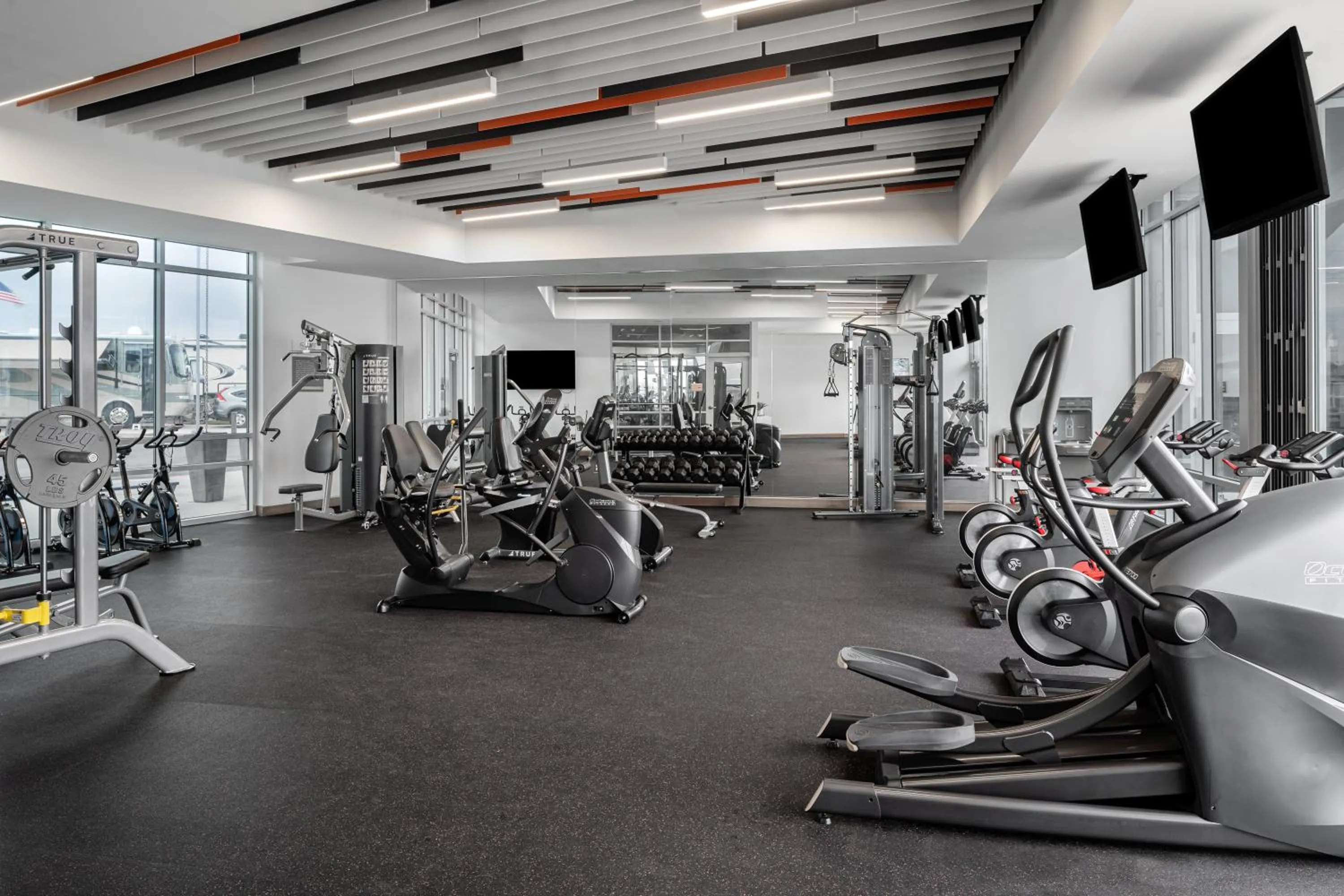 Fitness centre/facilities in Sun Outdoors San Diego Bay