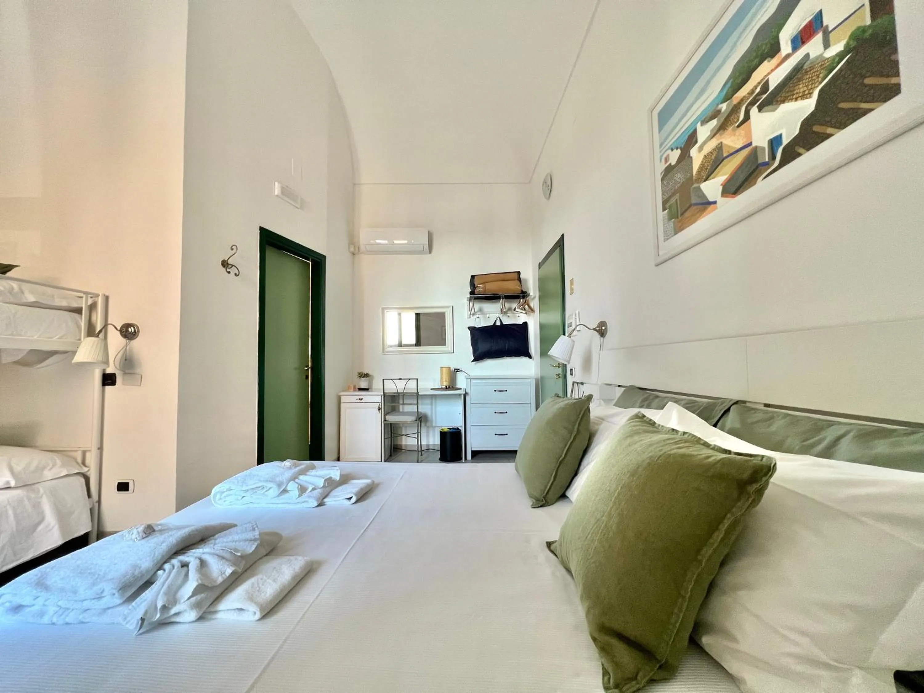 Photo of the whole room, Bed in Hotel Posta