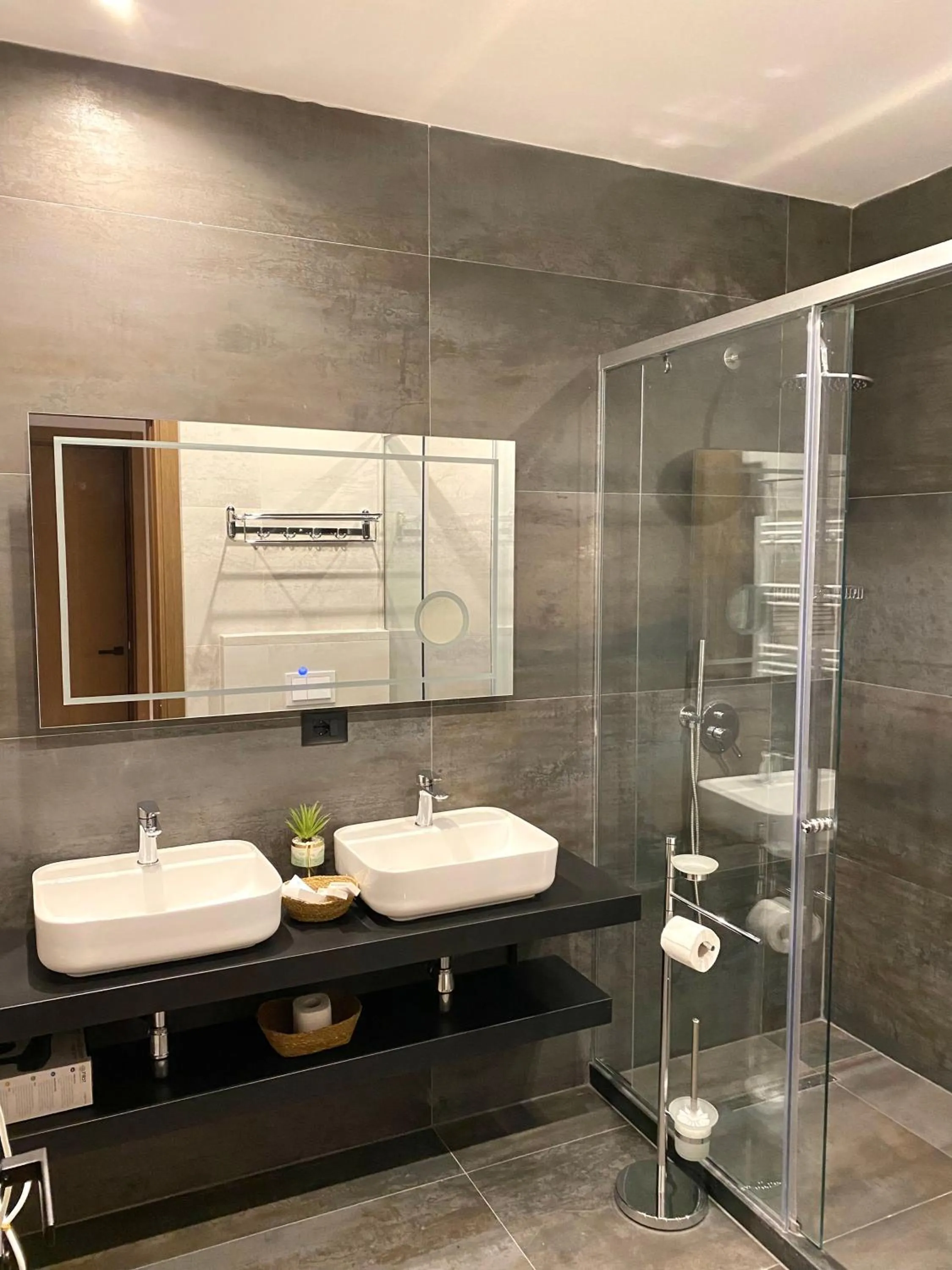 Bathroom in ELMAR HOTEL