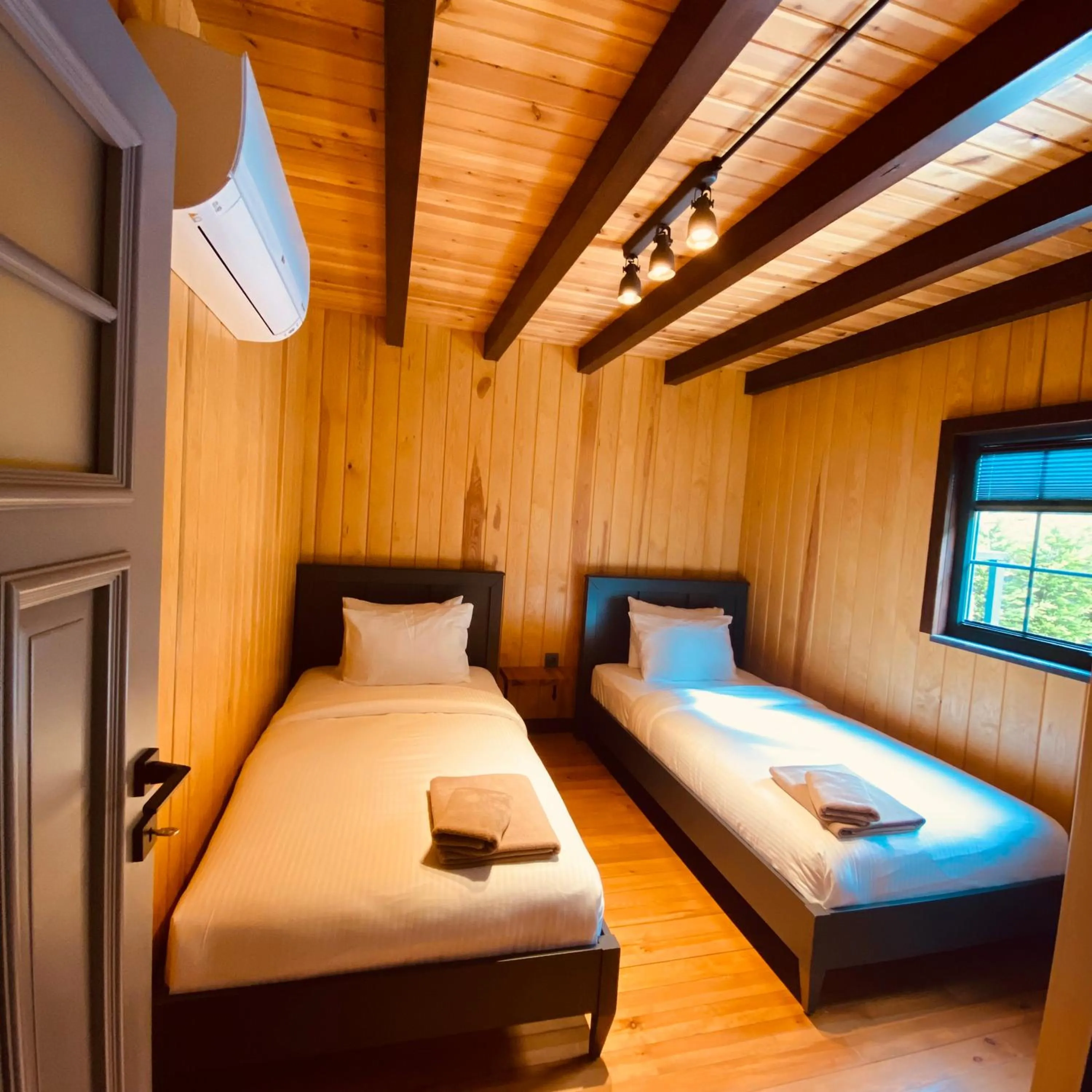 Photo of the whole room, Bed in Kartepe Panorama