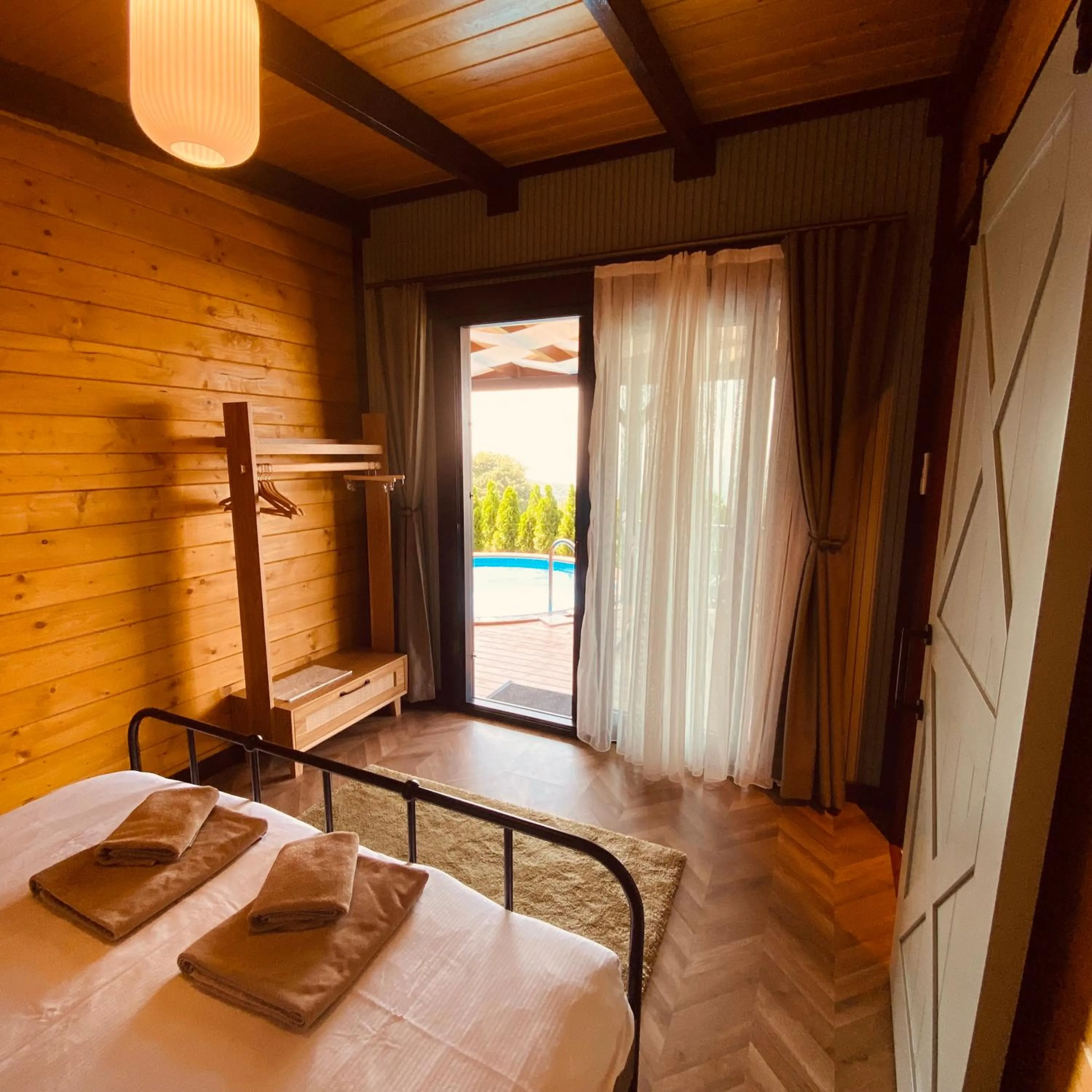 Photo of the whole room, Bed in Kartepe Panorama