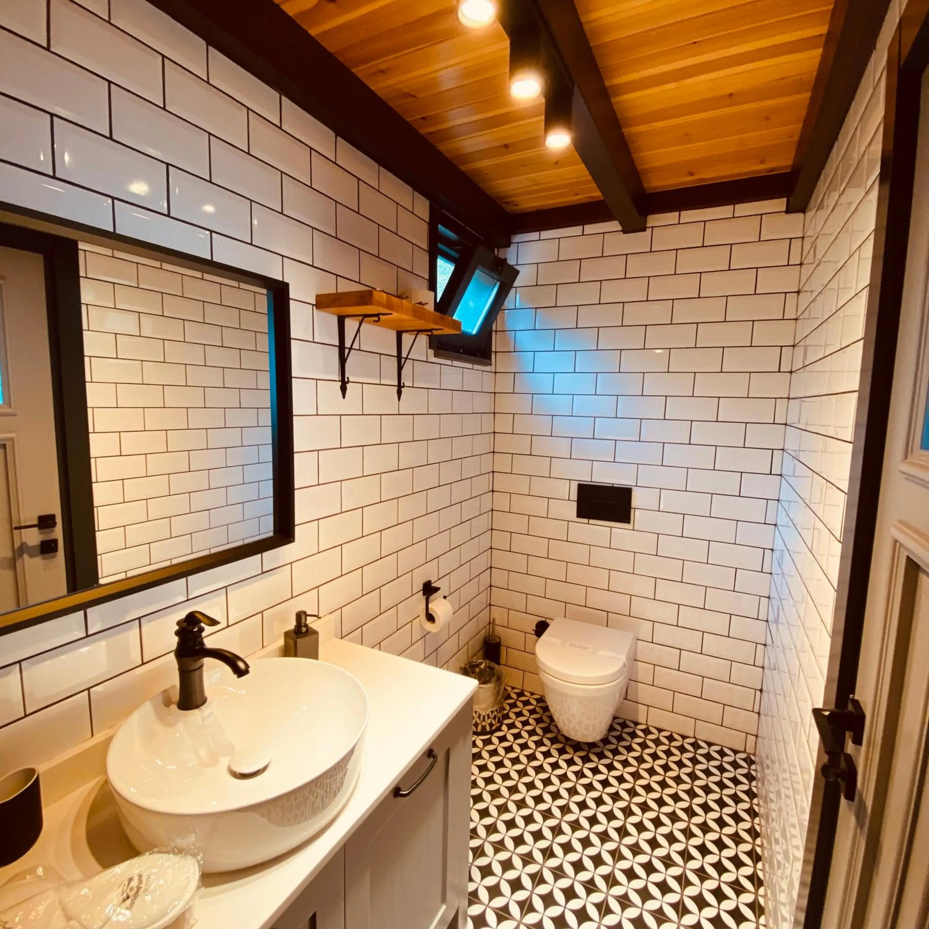 Toilet in Kartepe Panorama