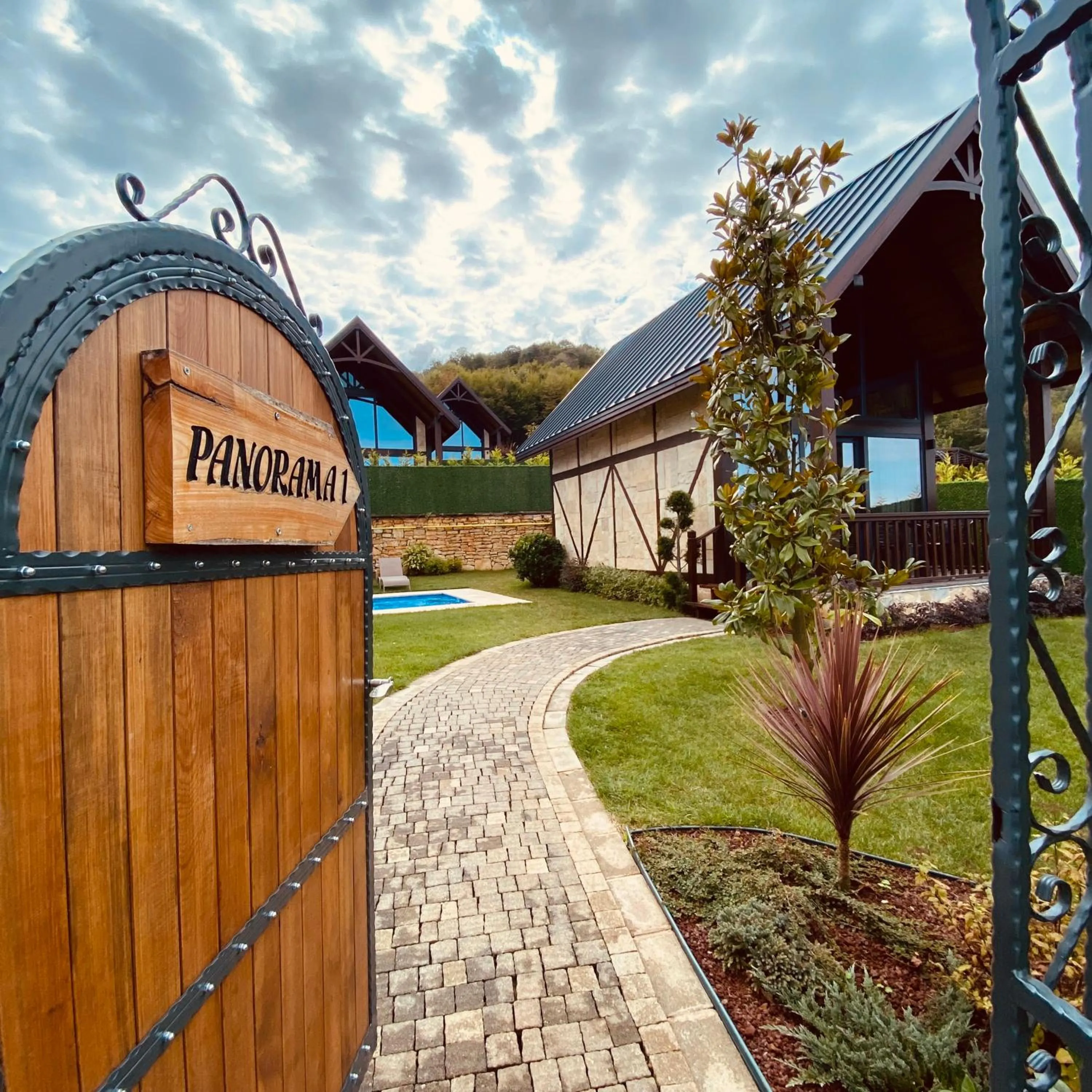 Facade/entrance in Kartepe Panorama