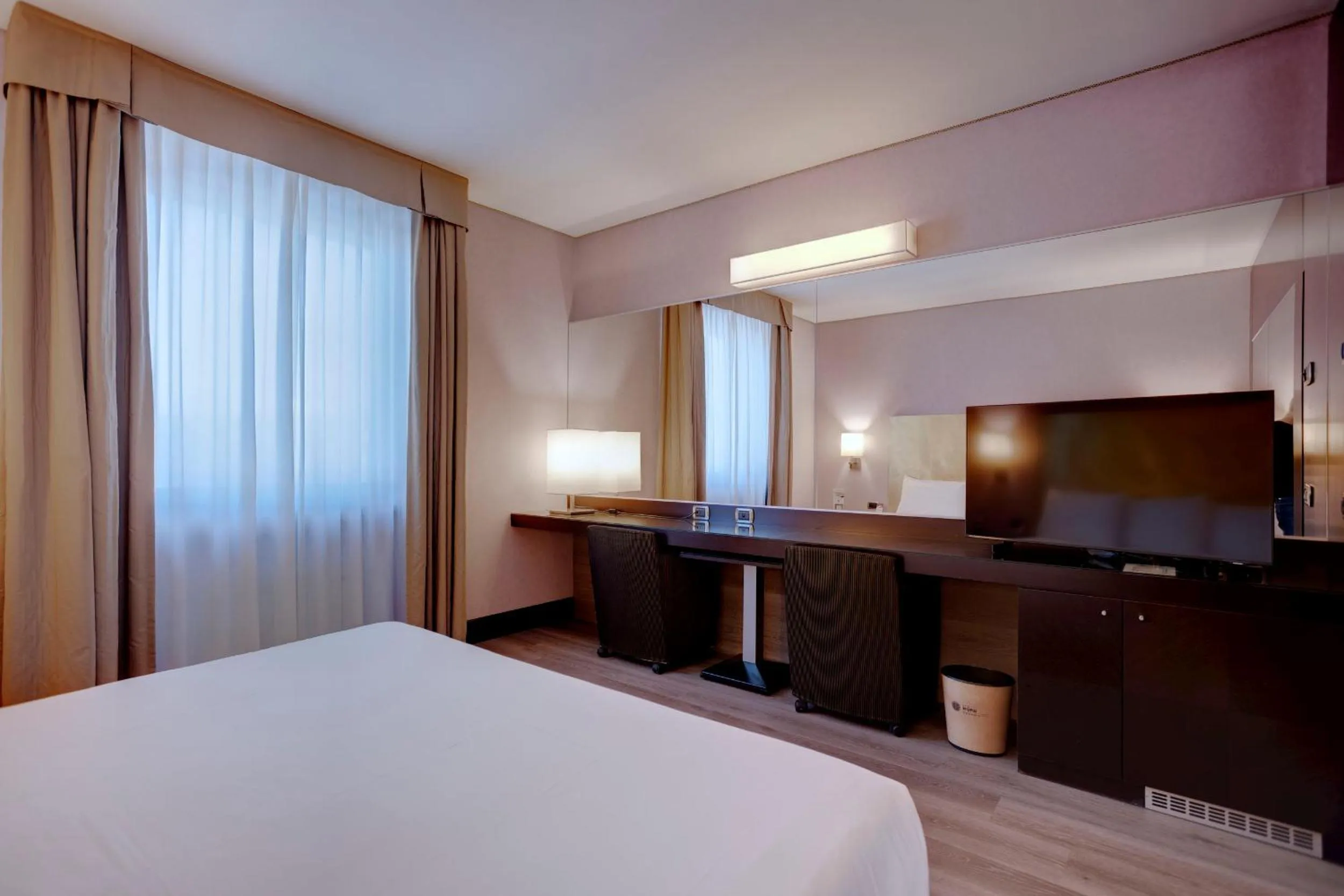 TV and multimedia, Bed in Hotel Nord