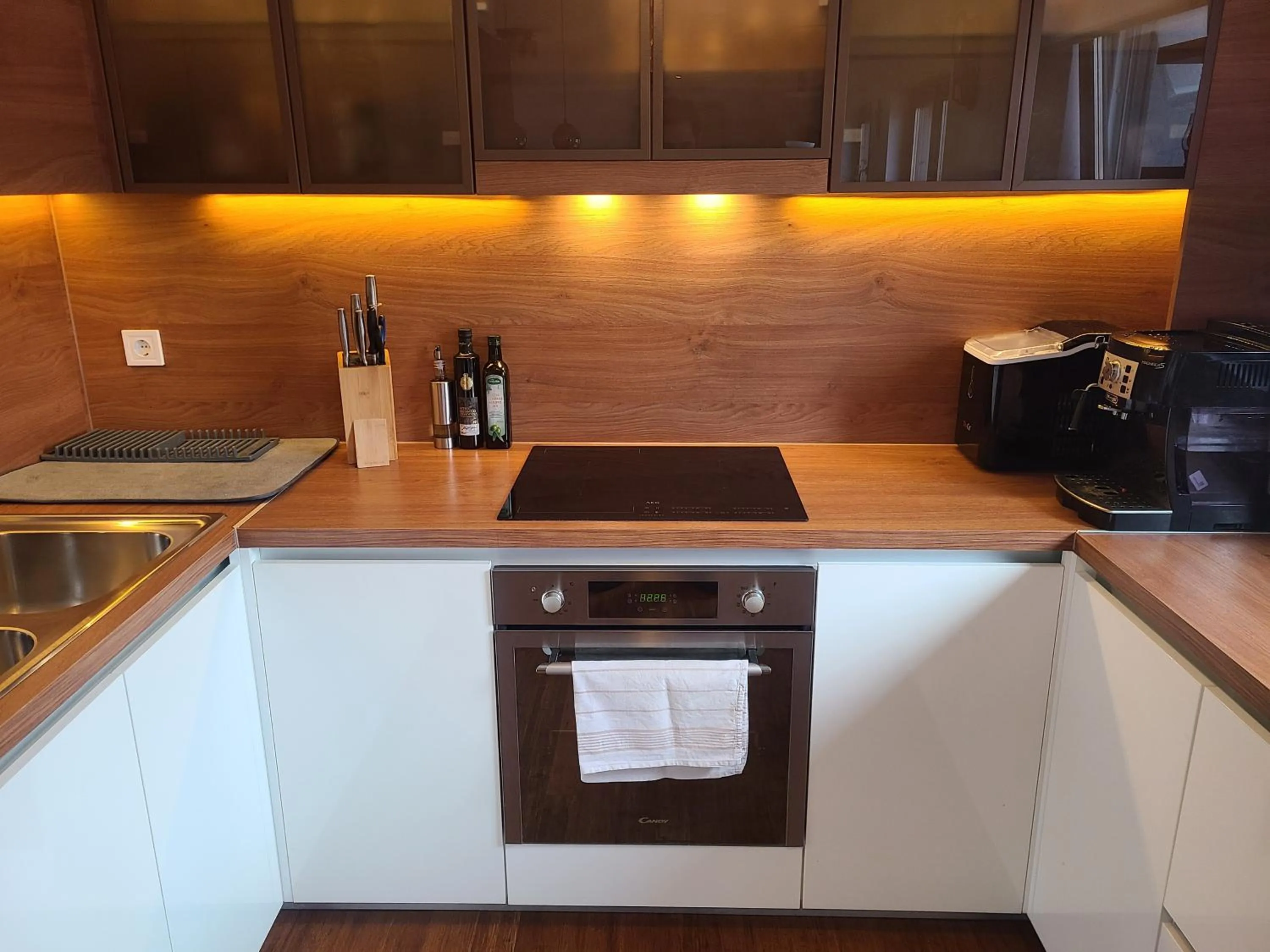 Kitchen or kitchenette in Modern 4-Star luxury apt - WFH Ready, Free Parking