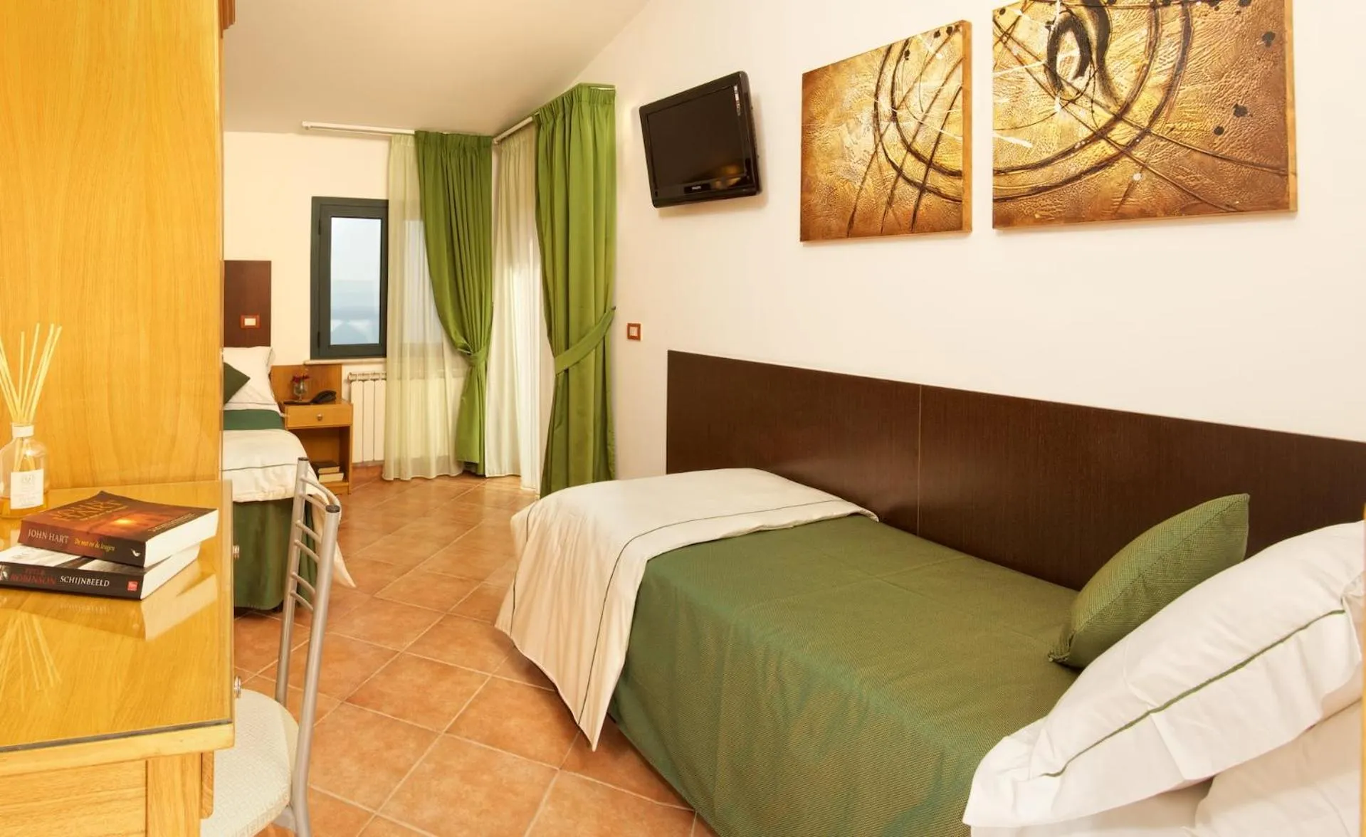 Bed in Hotel "La Pensione Svizzera"