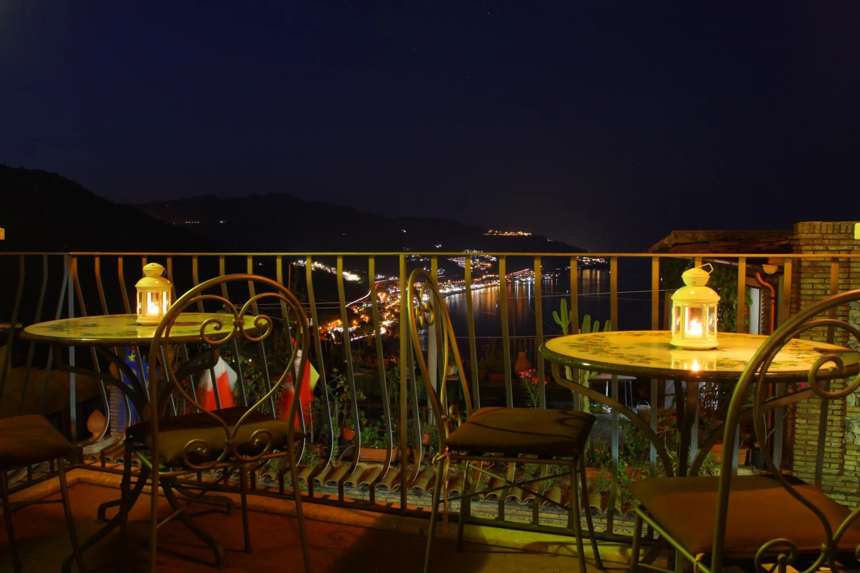 Night in Hotel "La Pensione Svizzera"