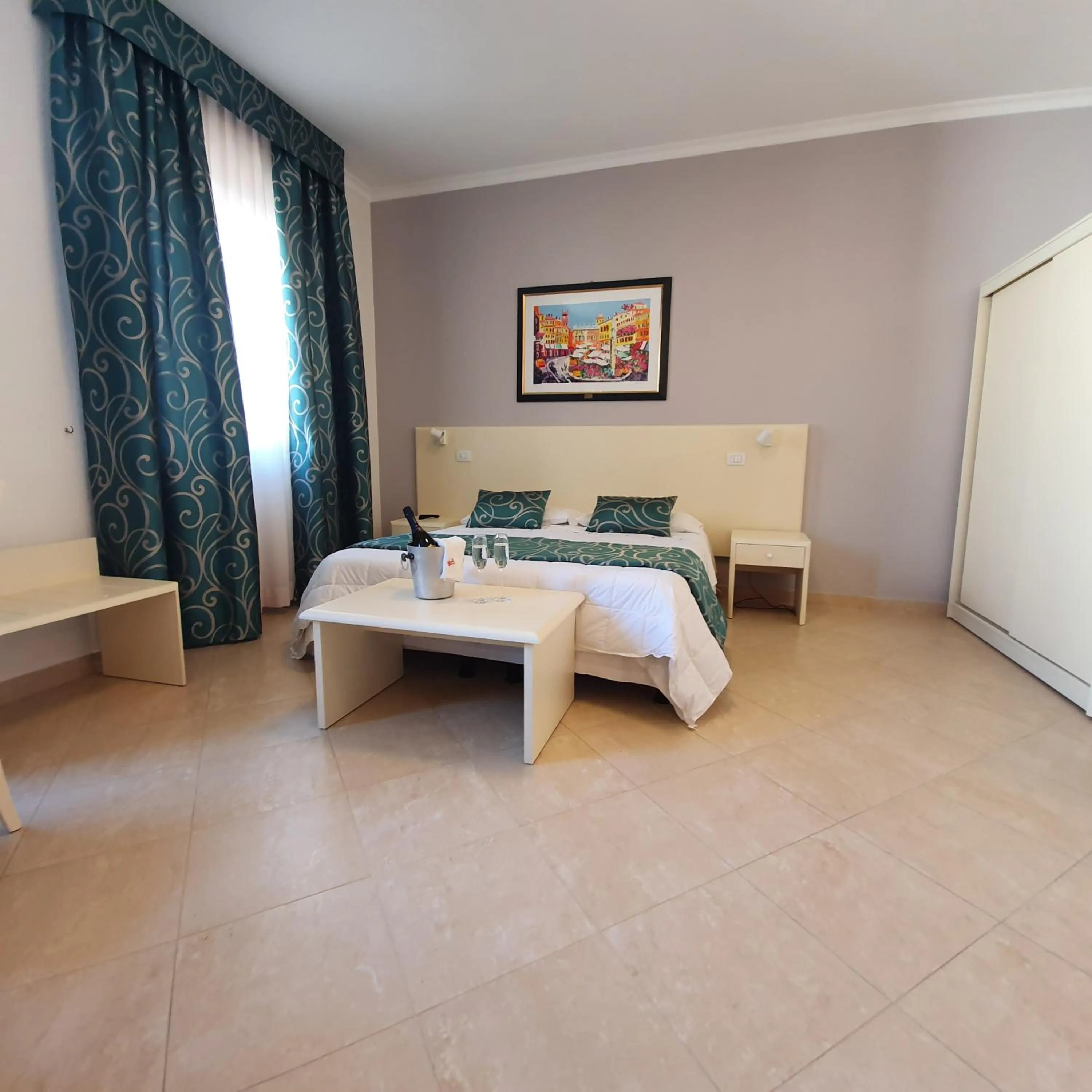 Bed in Hotel Centrale Spa & Relax