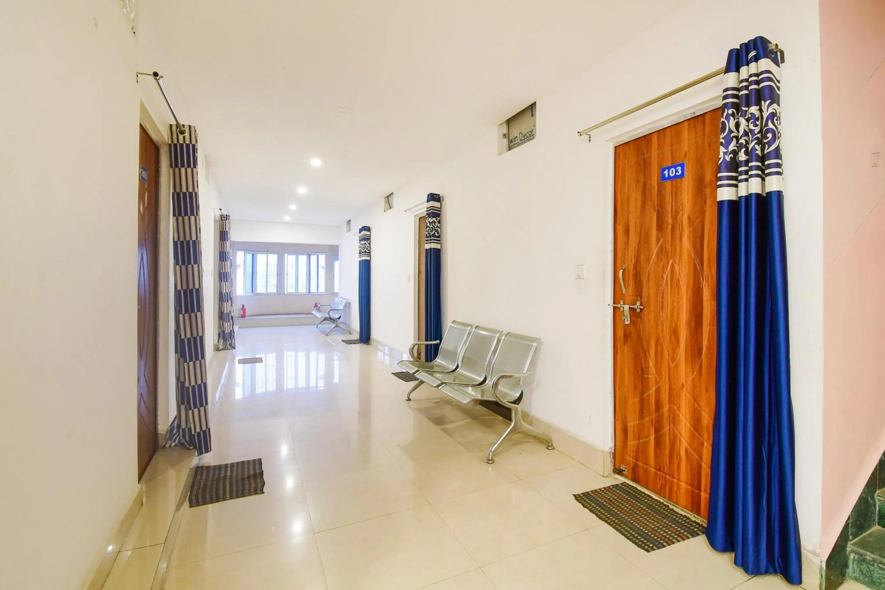 Lobby or reception in Hotel O Harihar Premium