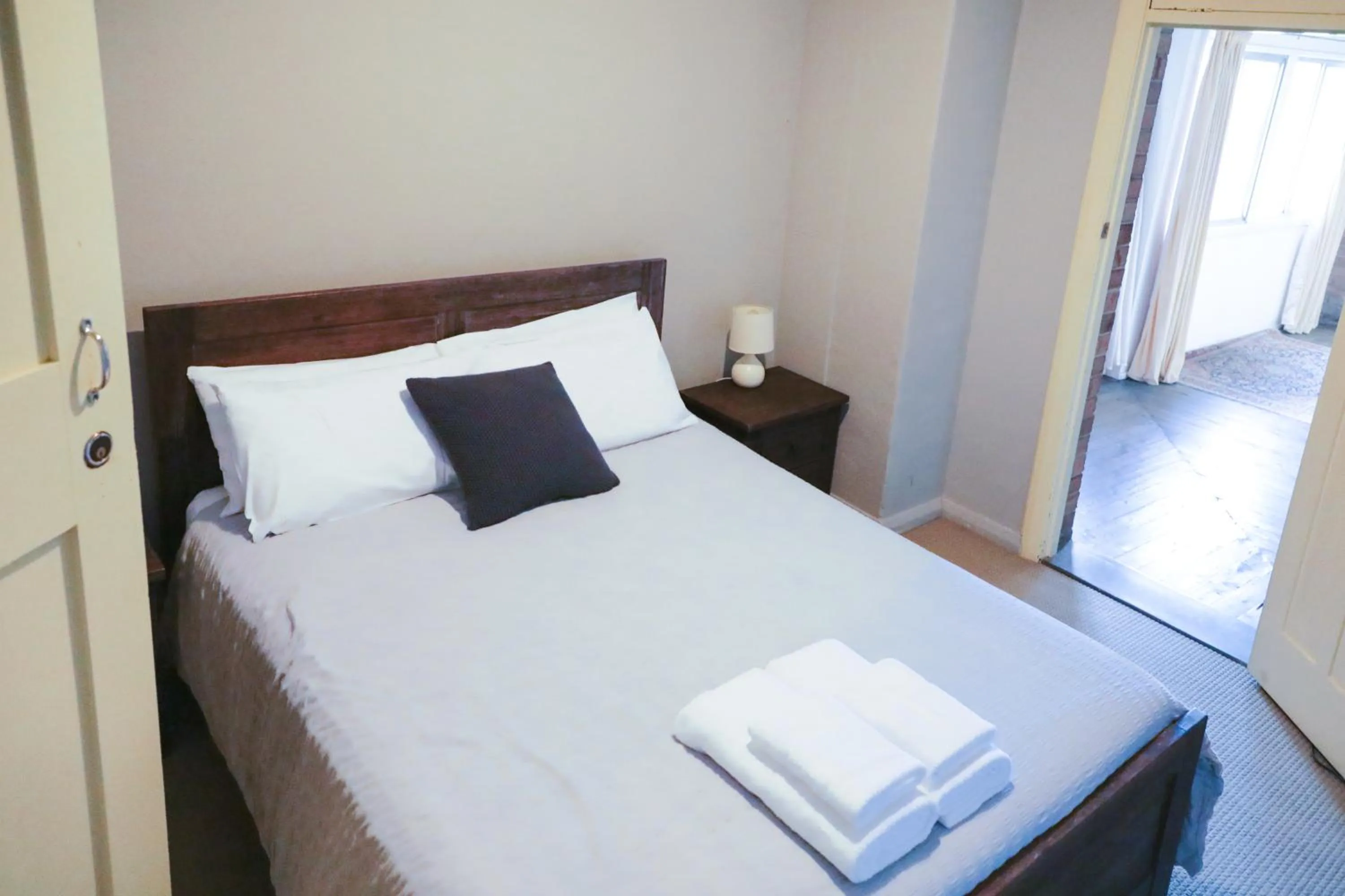 Bed in Royal Hotel Capertee