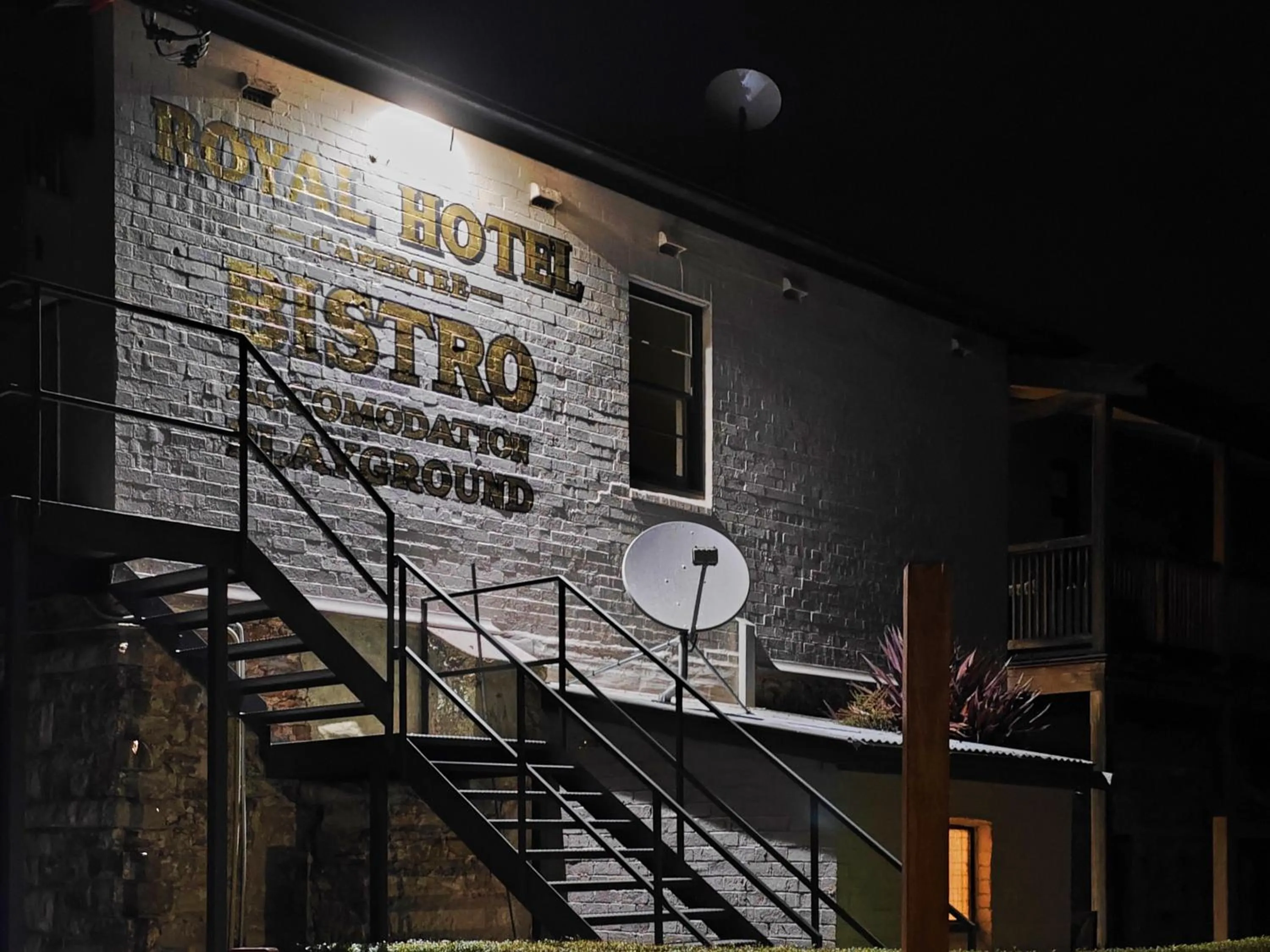 Property building in Royal Hotel Capertee