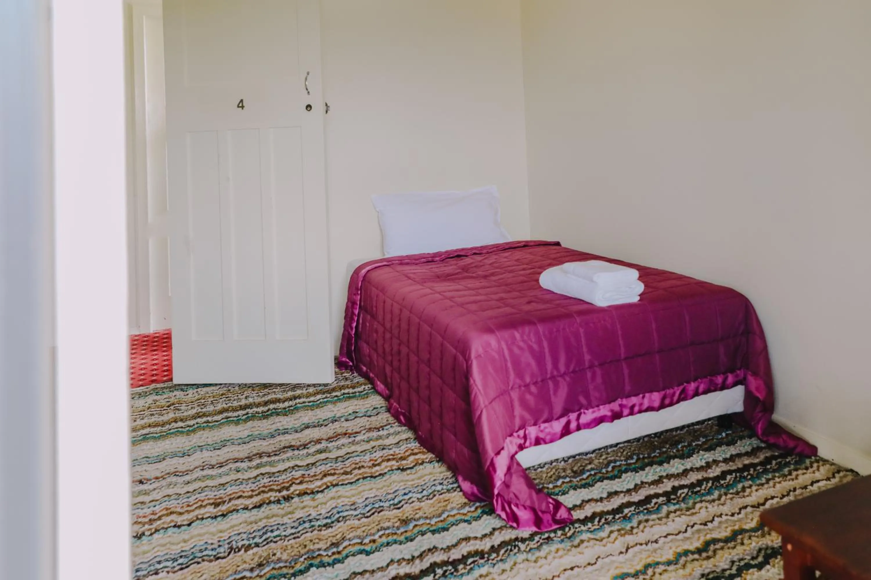 Bed in Royal Hotel Capertee