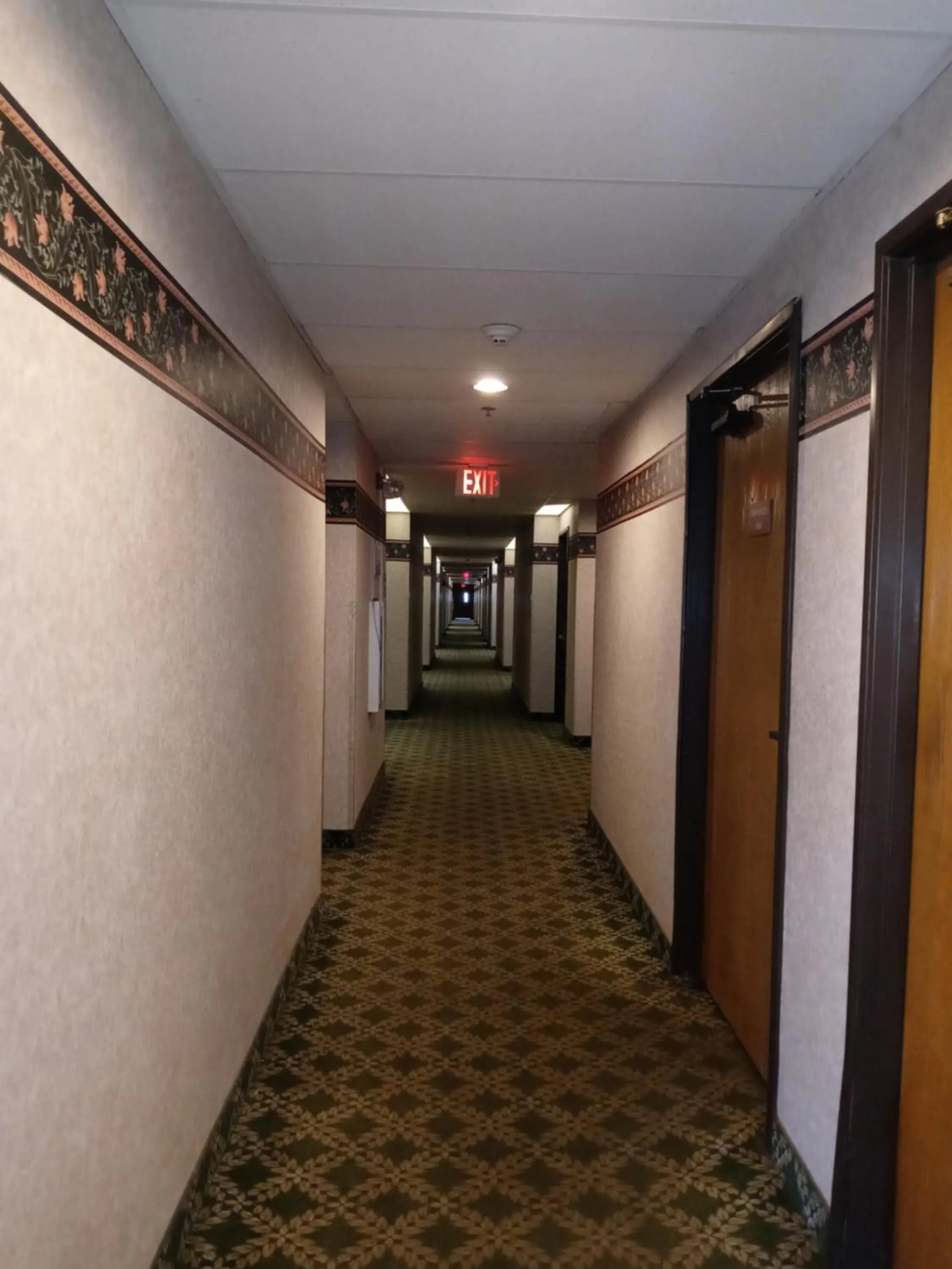 New Martinsville Inn