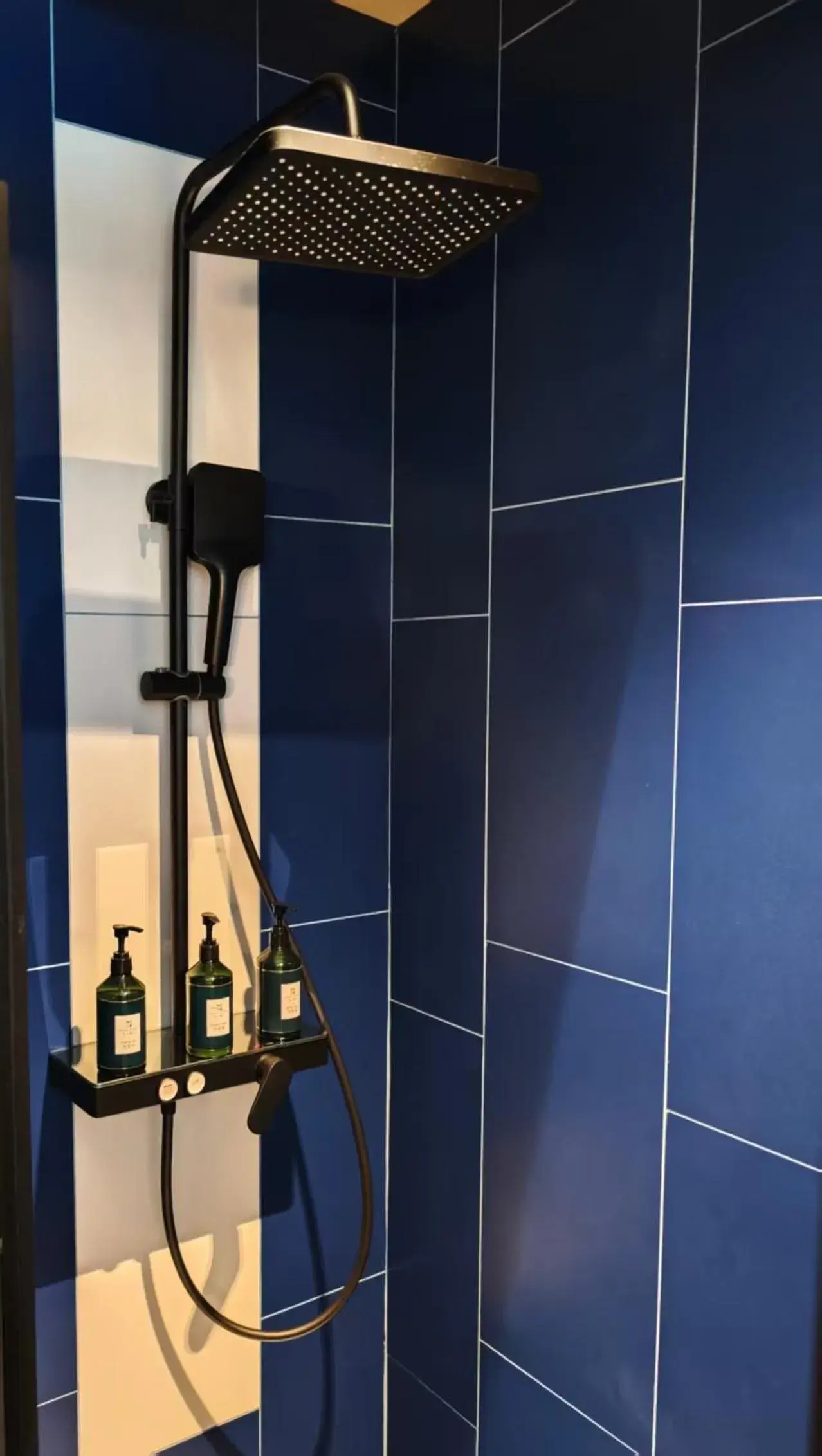 Large Twin Room in Grade Hotel Shenzhen Shekou Sea World Large Twin Room in Grade Hotel Shenzhen Shekou Sea World