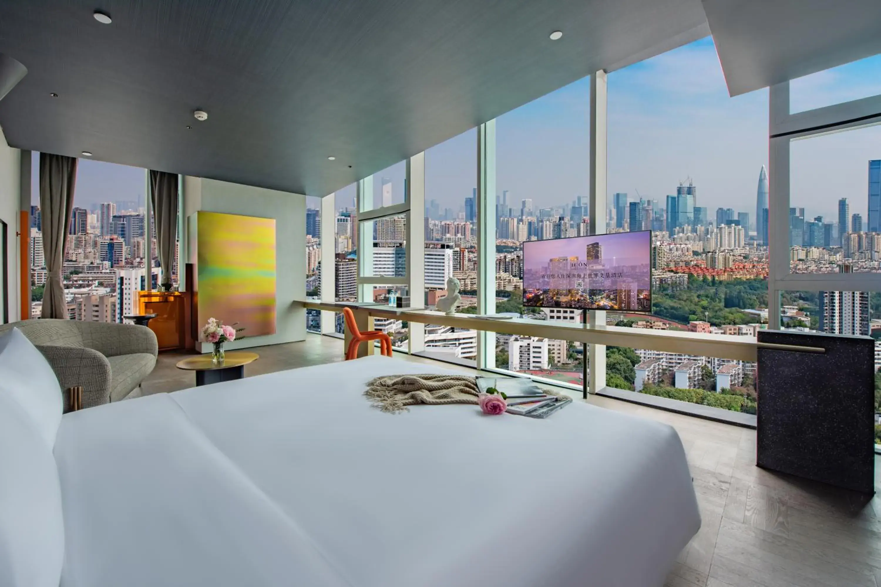 City view, Bed in Grade Hotel Shenzhen Shekou Sea World City view, Bed in Grade Hotel Shenzhen Shekou Sea World