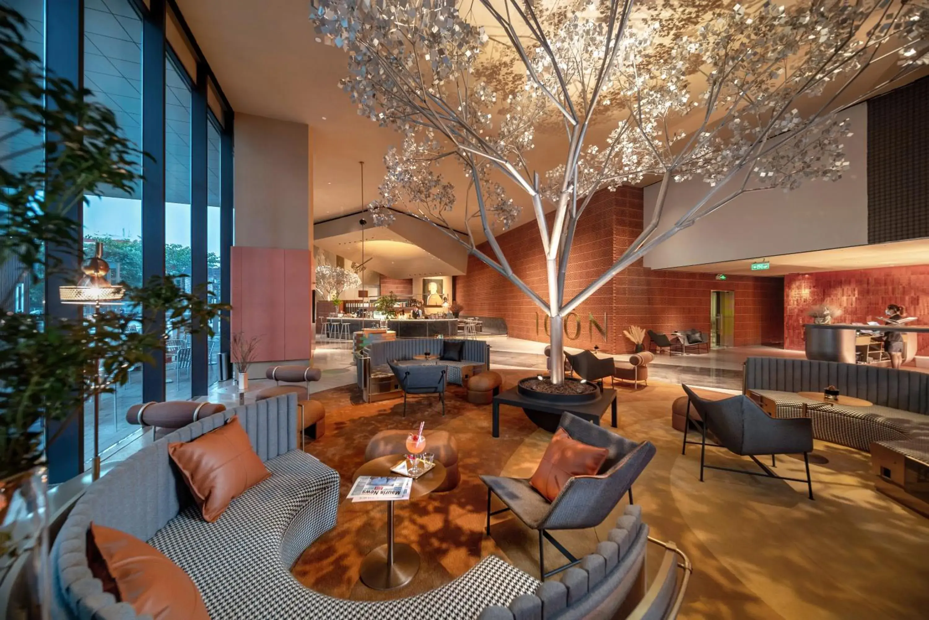 Lounge or bar in Grade Hotel Shenzhen Shekou Sea World Lounge or bar in Grade Hotel Shenzhen Shekou Sea World