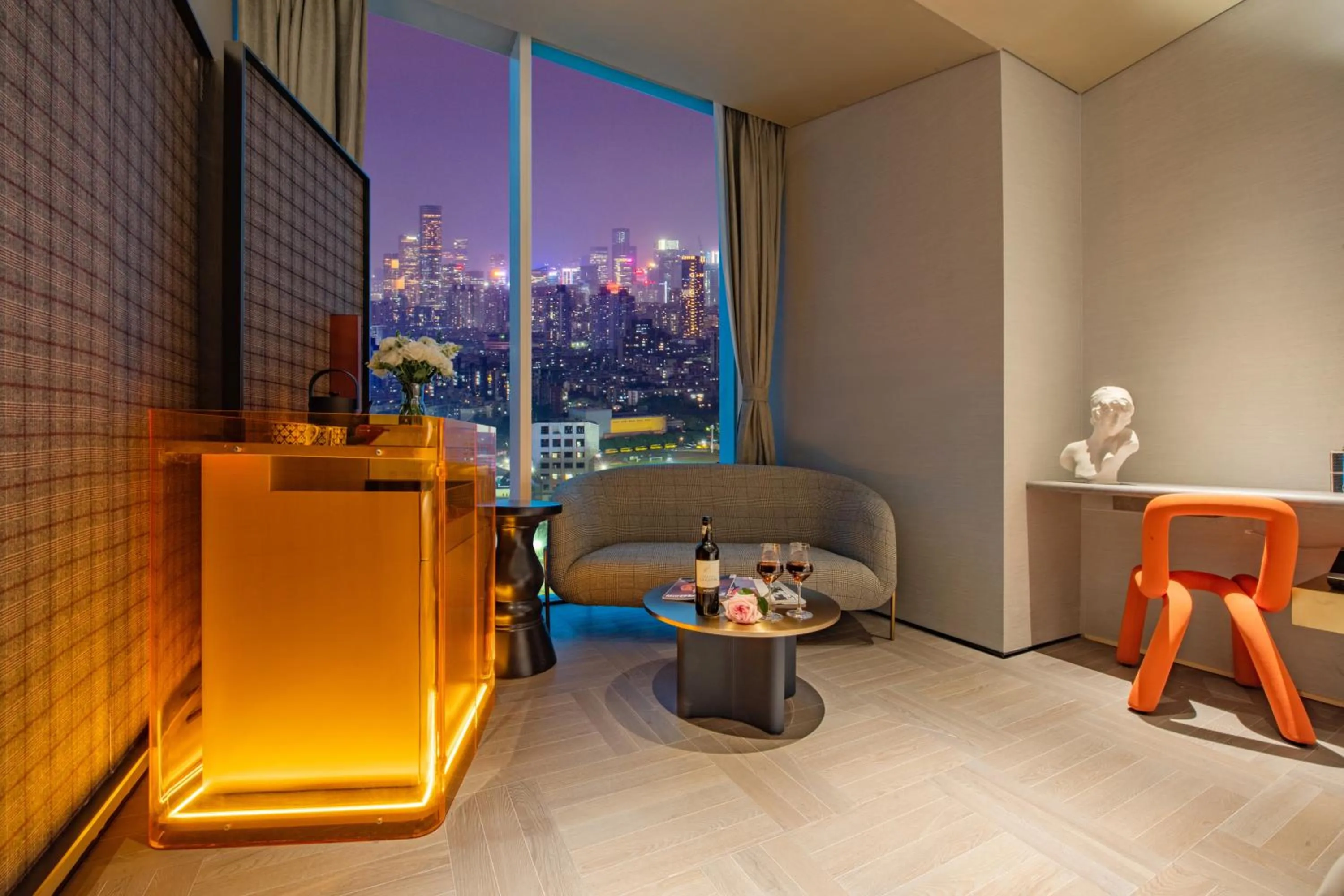 Seating area in Grade Hotel Shenzhen Shekou Sea World