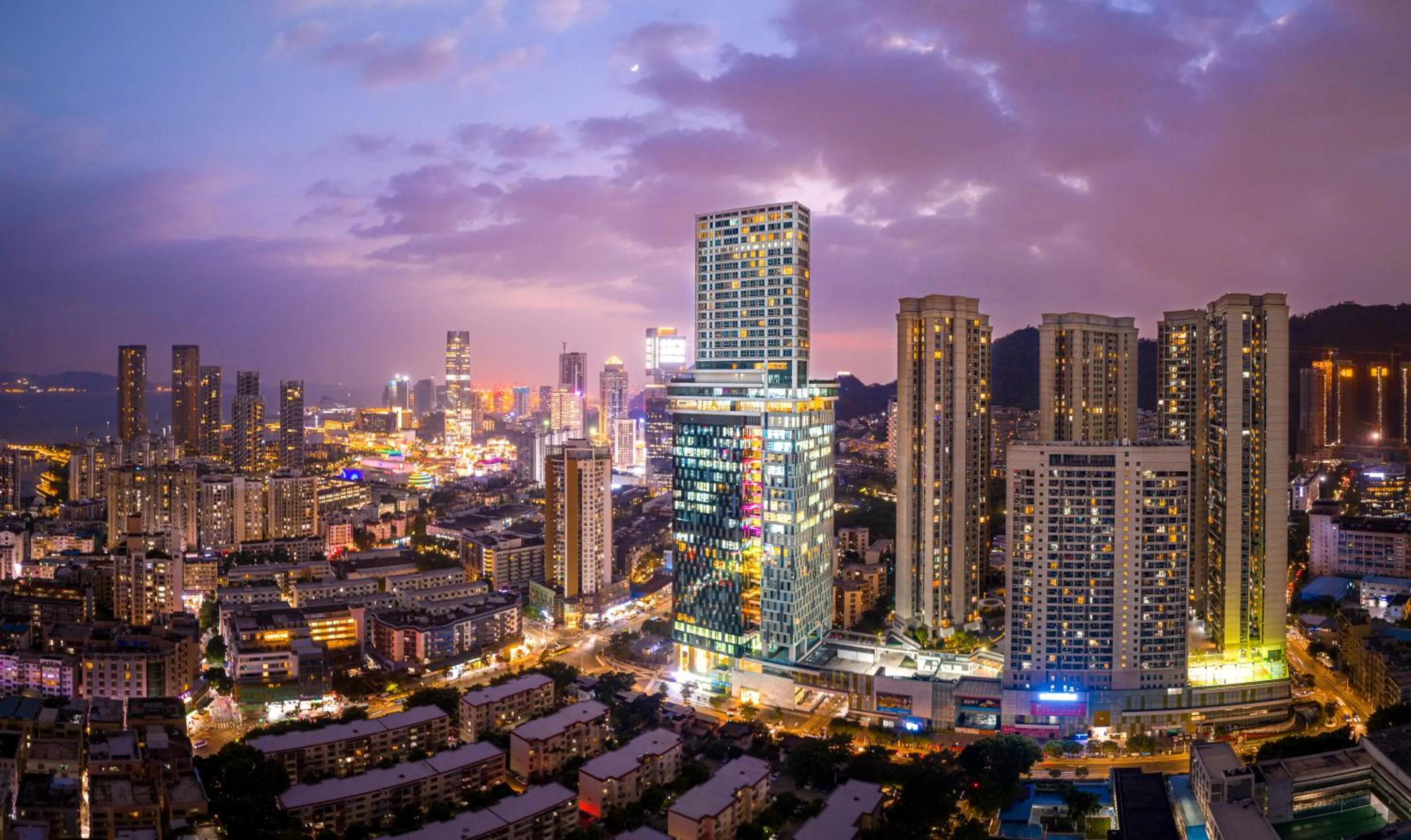 Property building in Grade Hotel Shenzhen Shekou Sea World