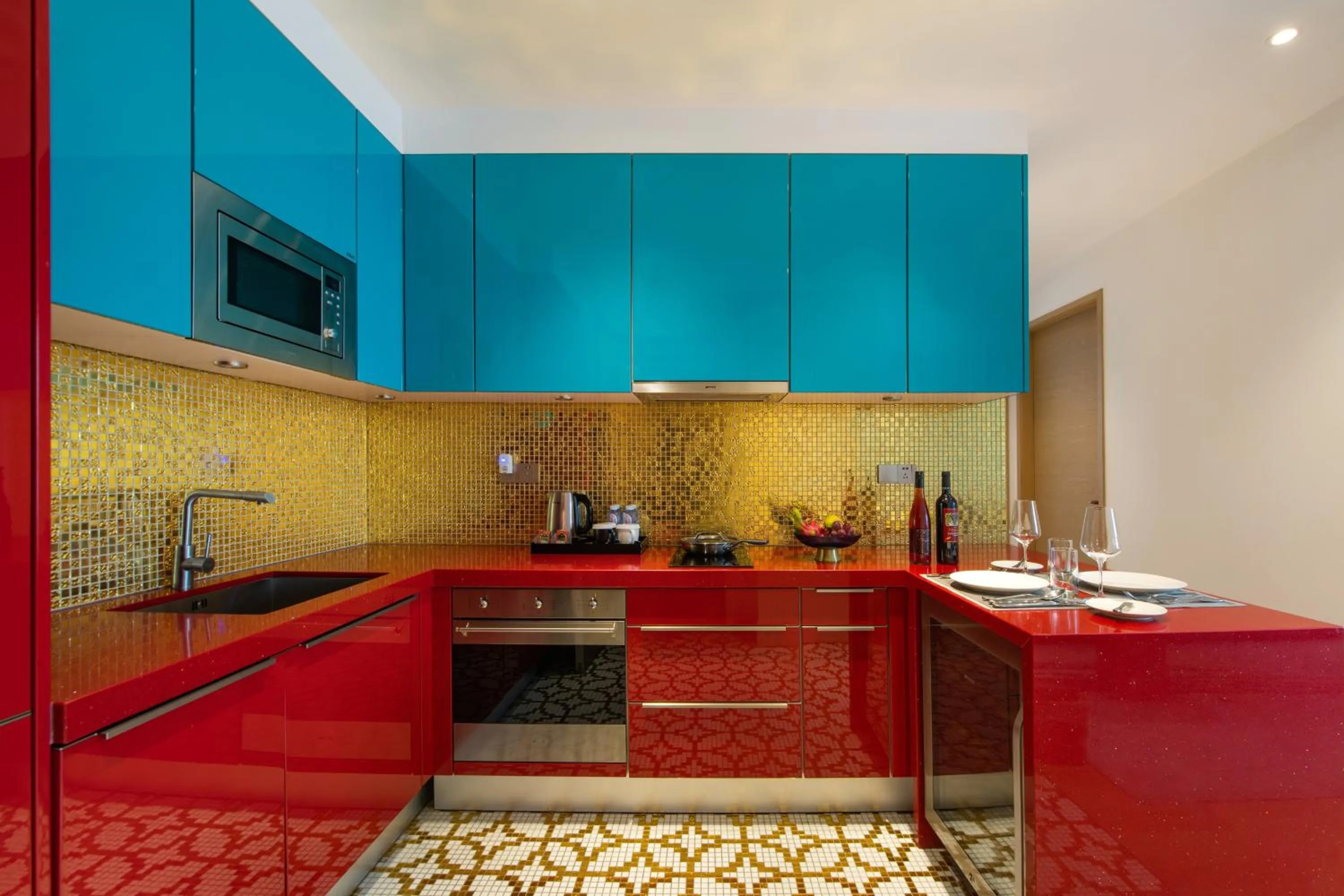 Kitchen or kitchenette in Grade Hotel Shenzhen Shekou Sea World