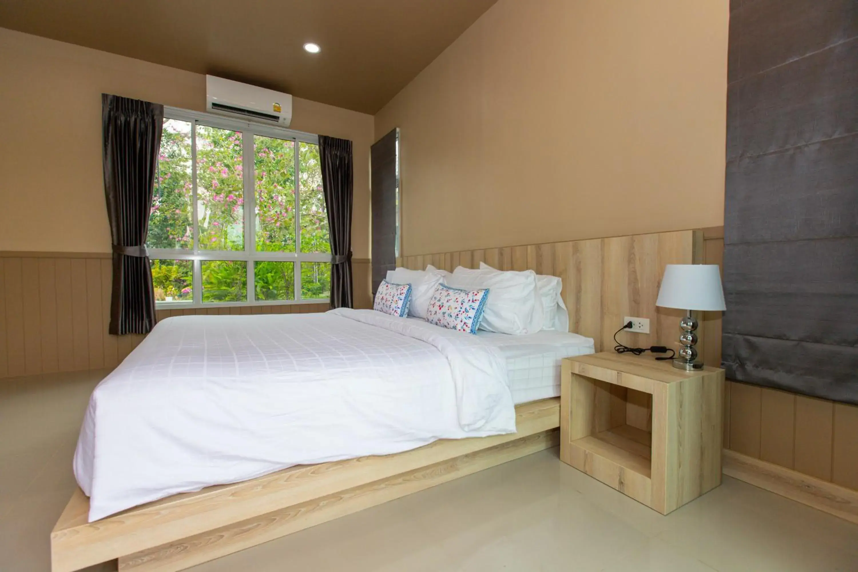 Bedroom, Bed in The Chamuang Forest Bedroom, Bed in The Chamuang Forest