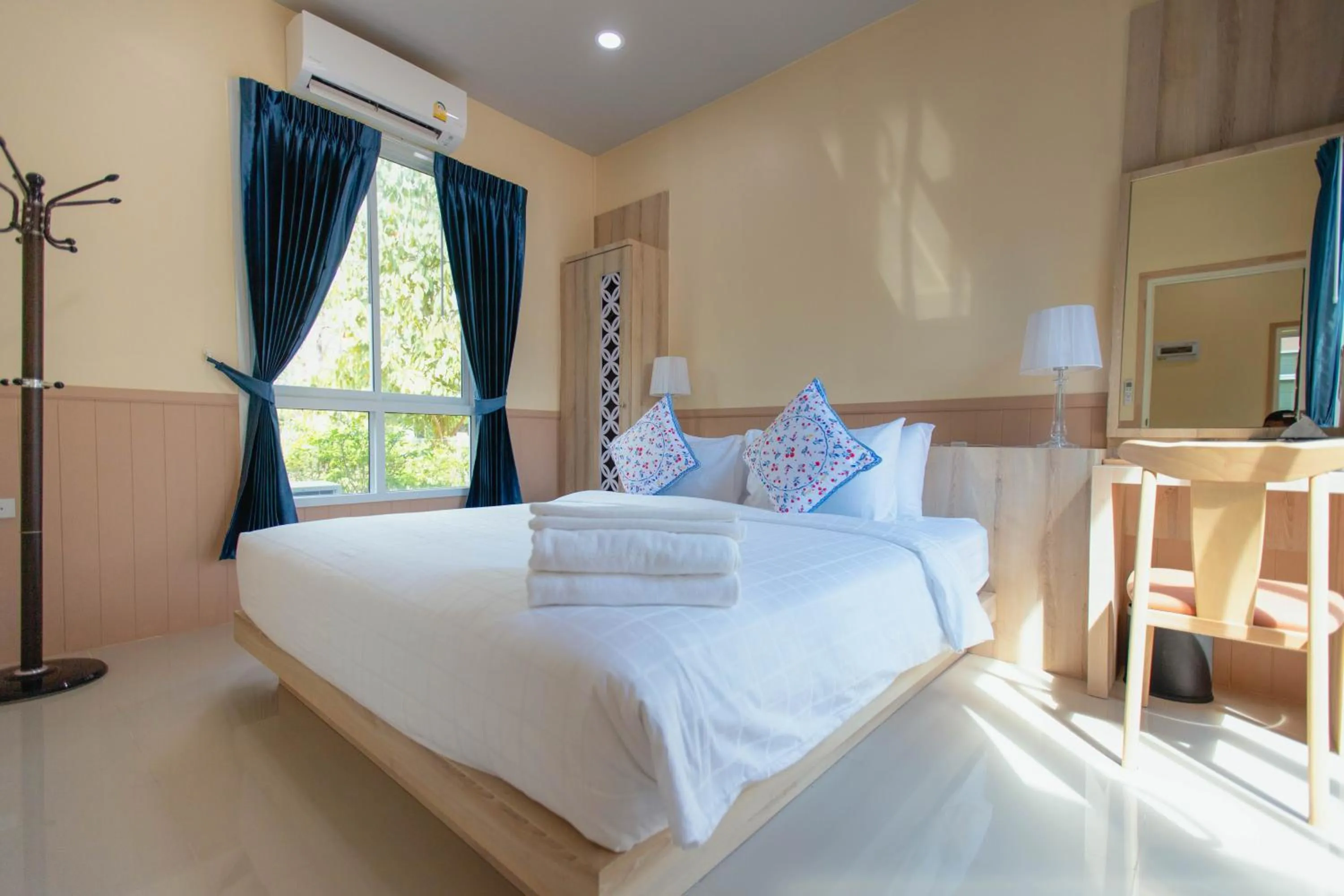 Bedroom, Bed in The Chamuang Forest