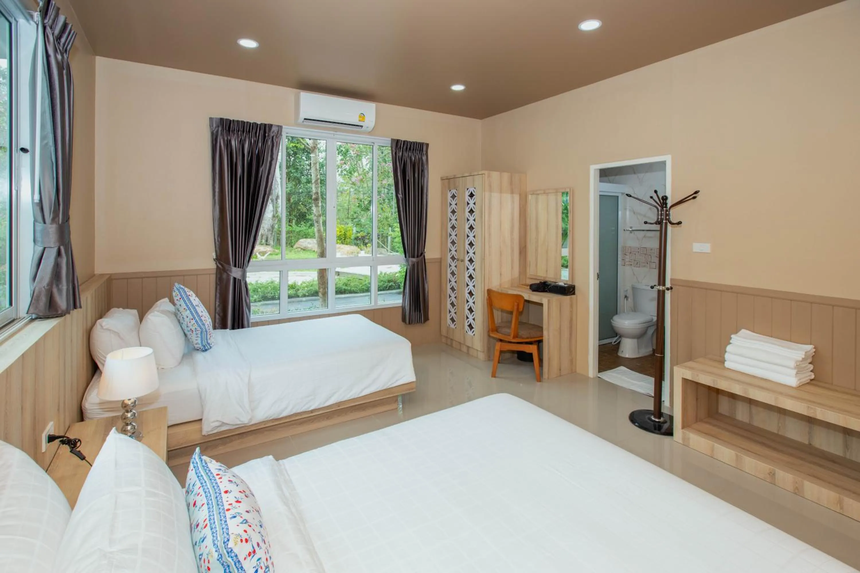 Bedroom, Bed in The Chamuang Forest