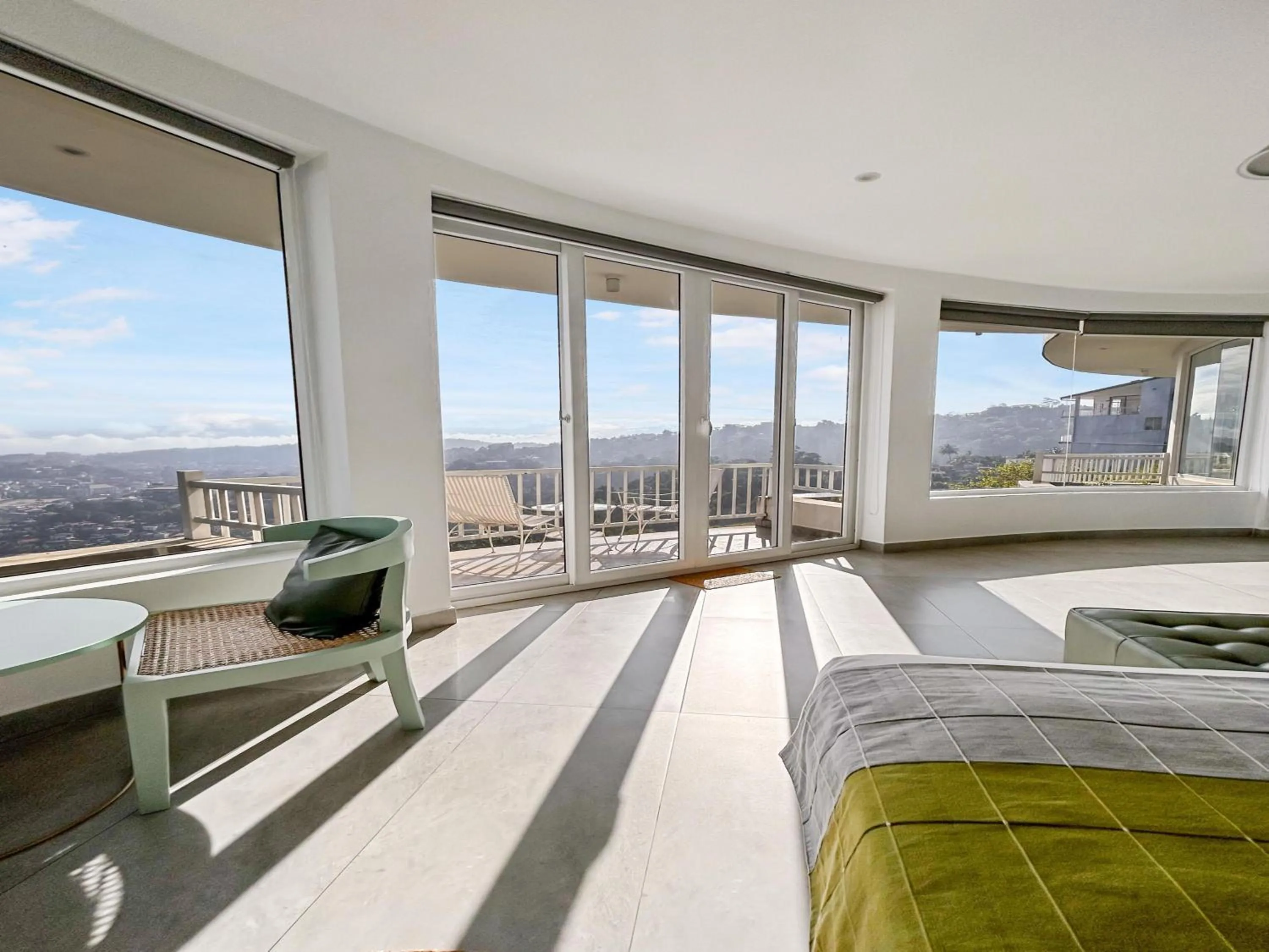 Bedroom, Bed in The Summit Kandy