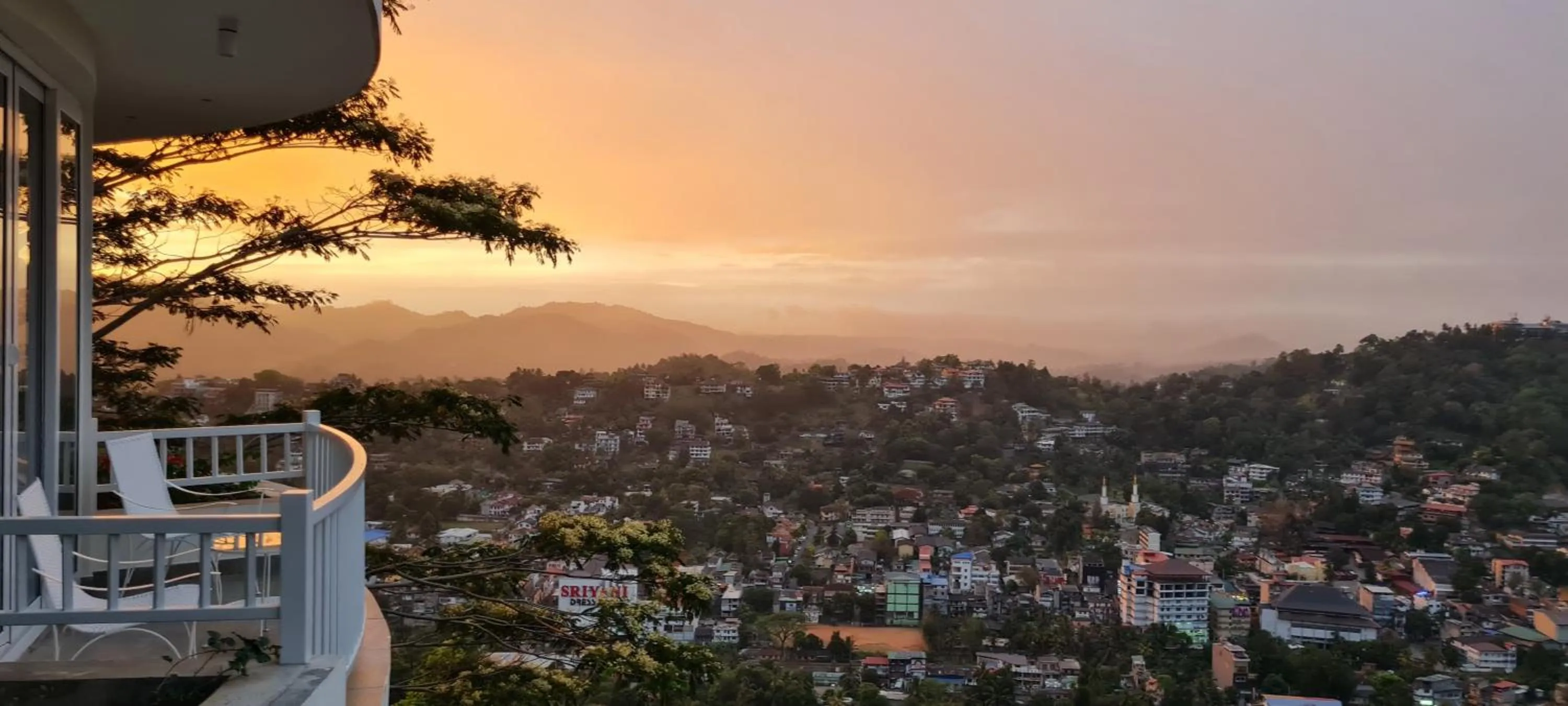 Balcony/Terrace in The Summit Kandy