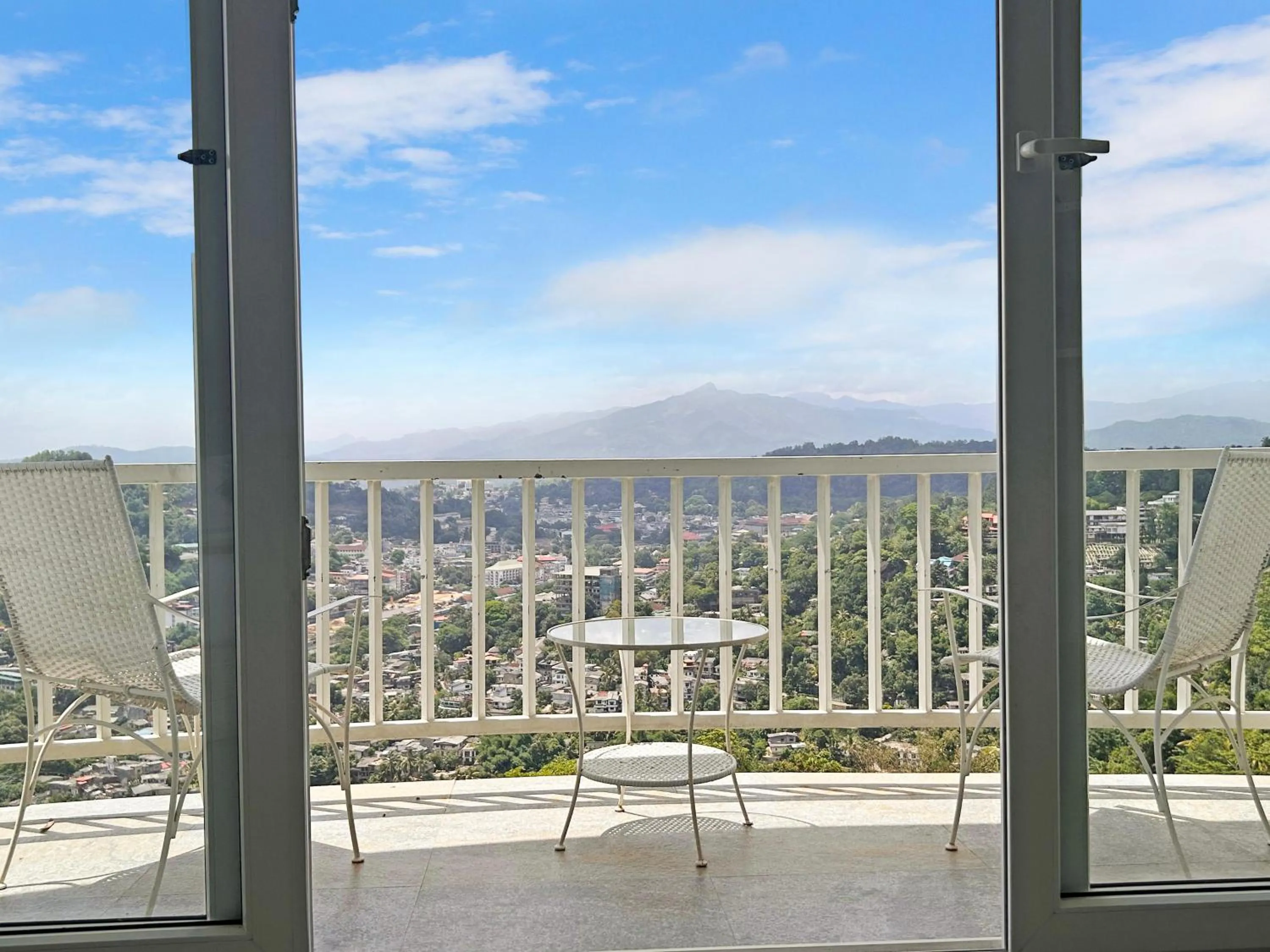 Balcony/Terrace in The Summit Kandy