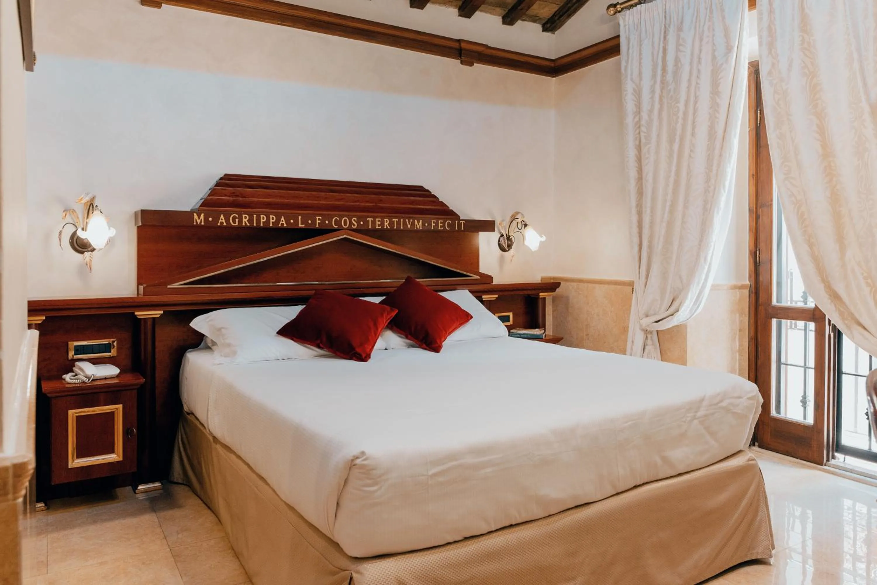 Bed in Hotel Pantheon