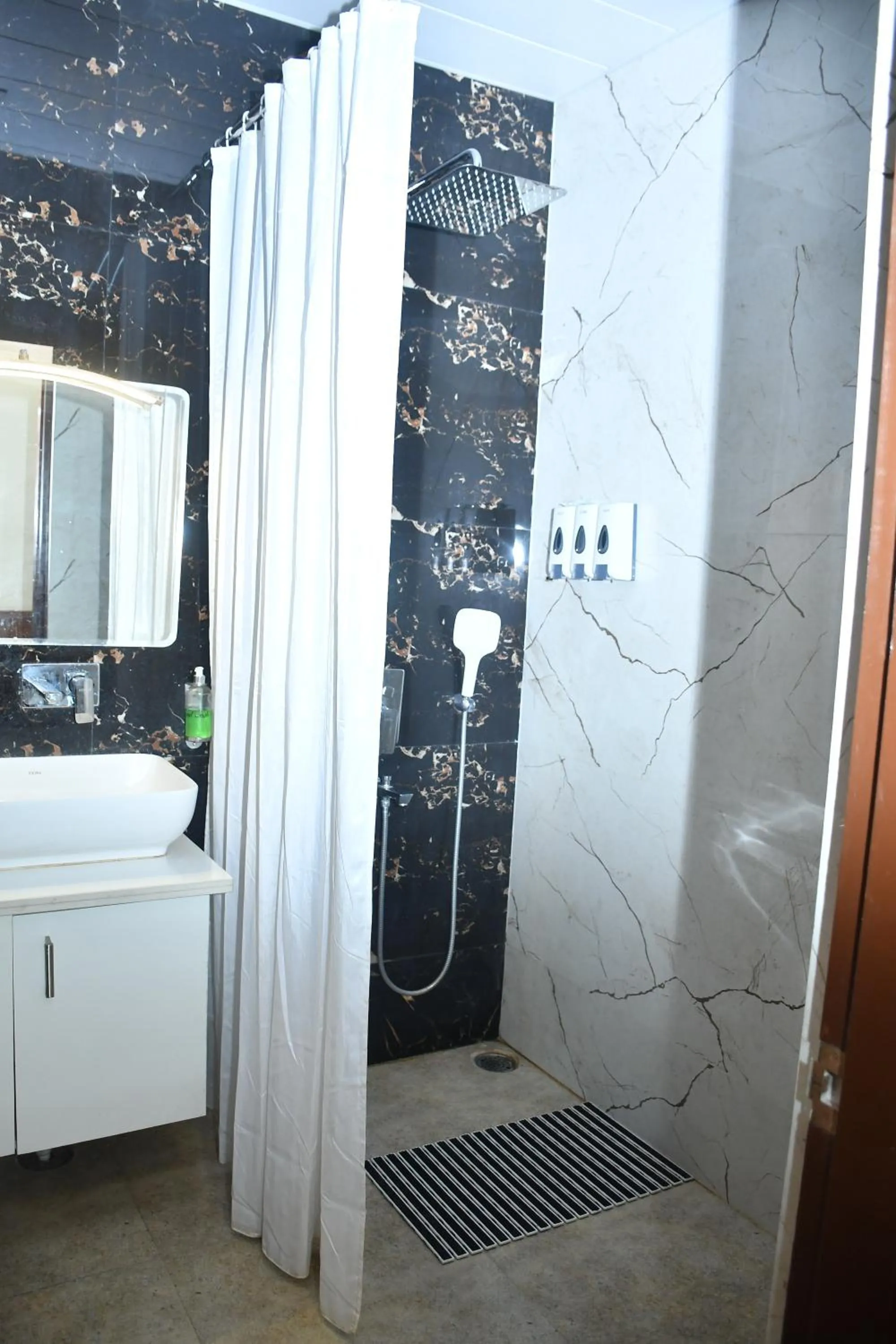 Hotel Le Halcyon Kasauli