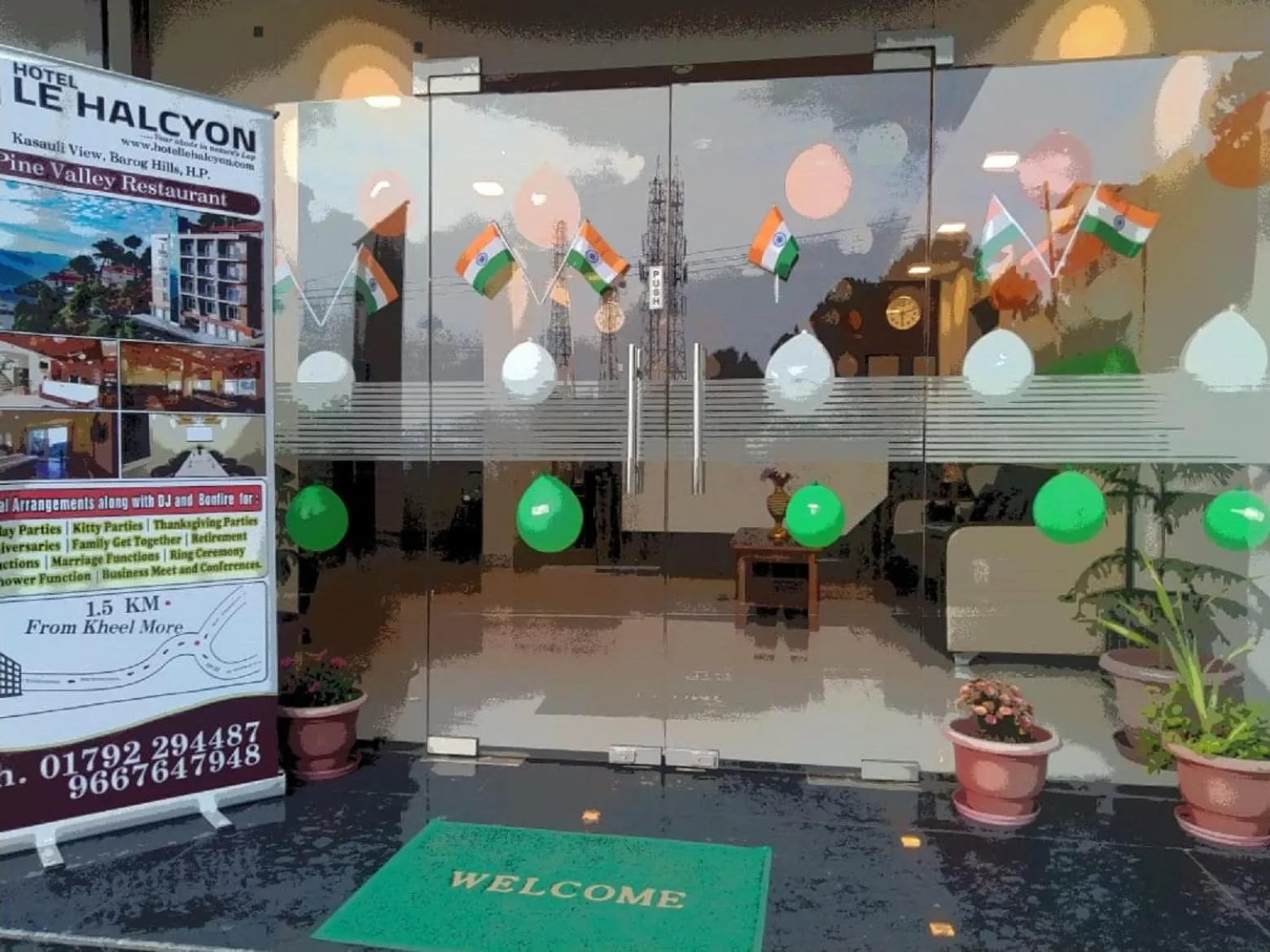 Text overlay in Hotel Le Halcyon Kasauli