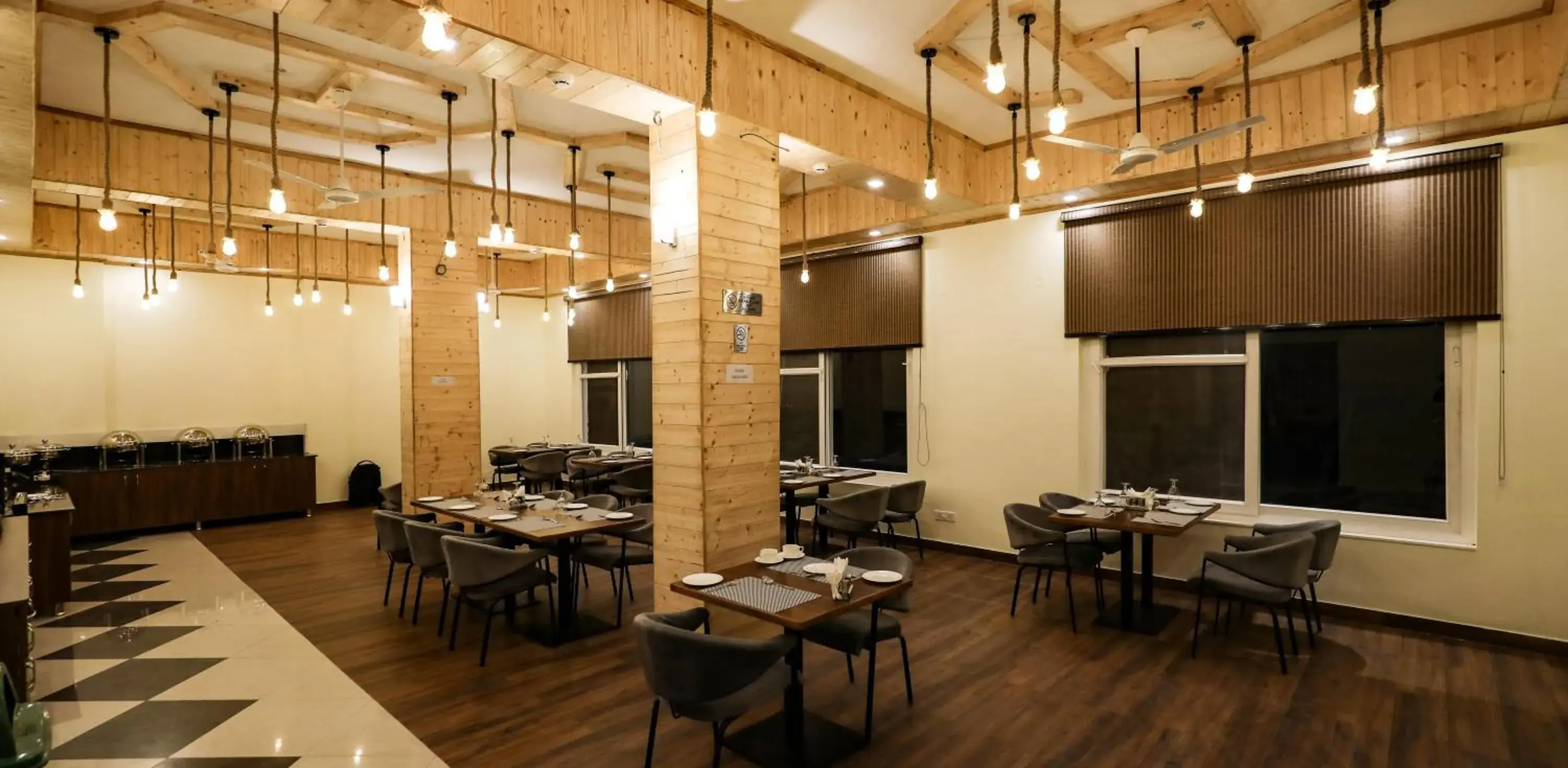 Restaurant/places to eat in Hotel Le Halcyon Kasauli Restaurant/places to eat in Hotel Le Halcyon Kasauli