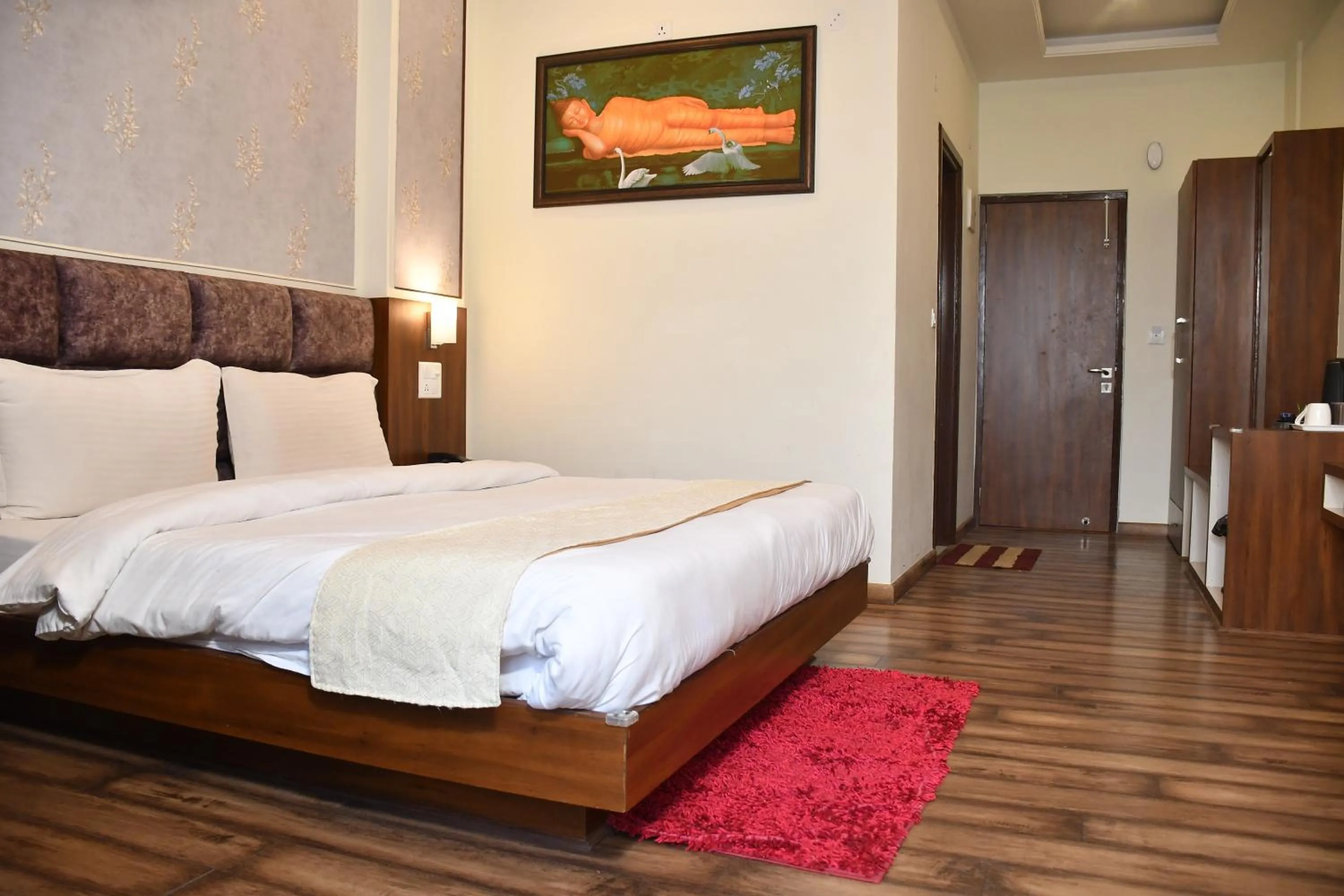 Bed in Hotel Le Halcyon Kasauli