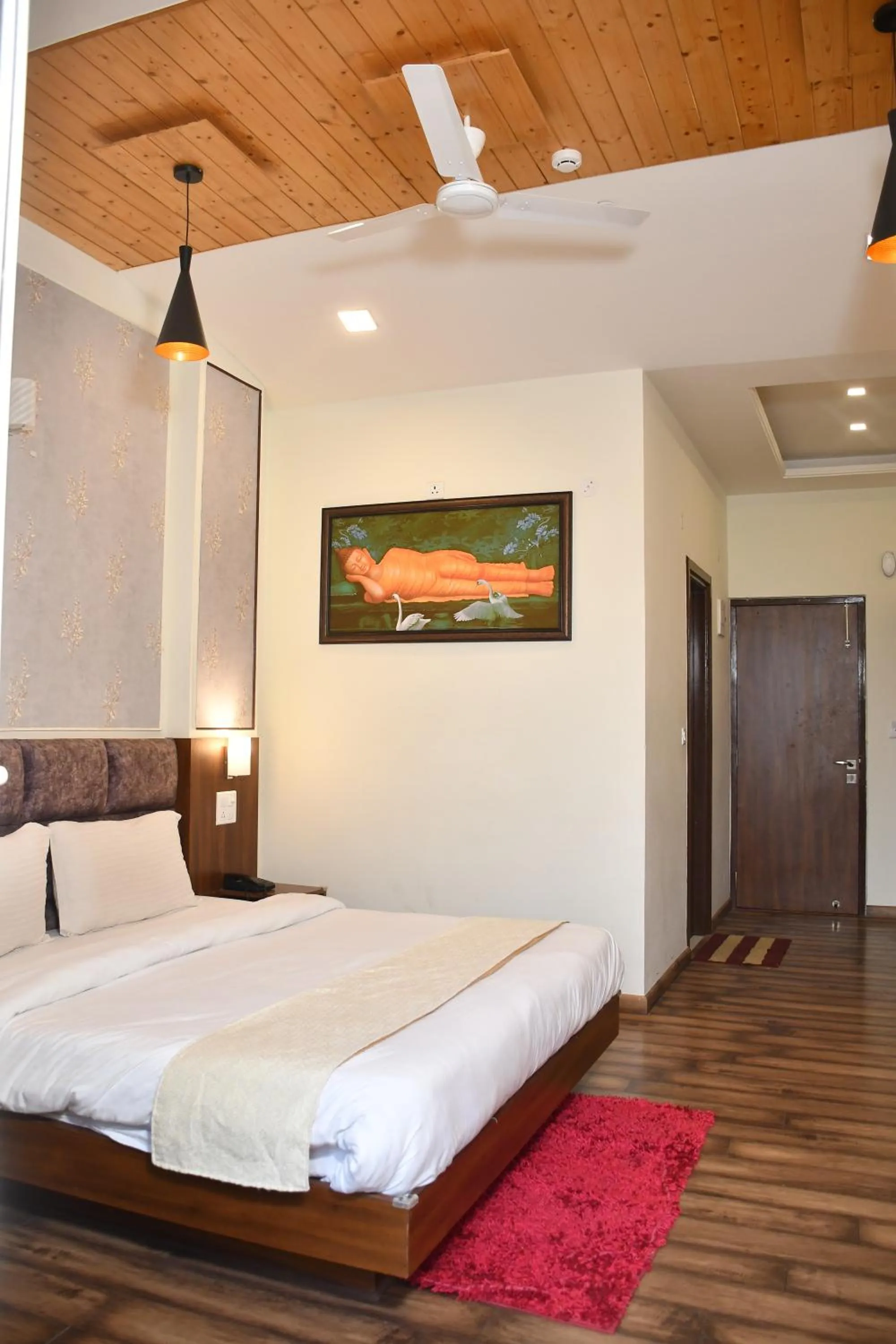 Bed in Hotel Le Halcyon Kasauli