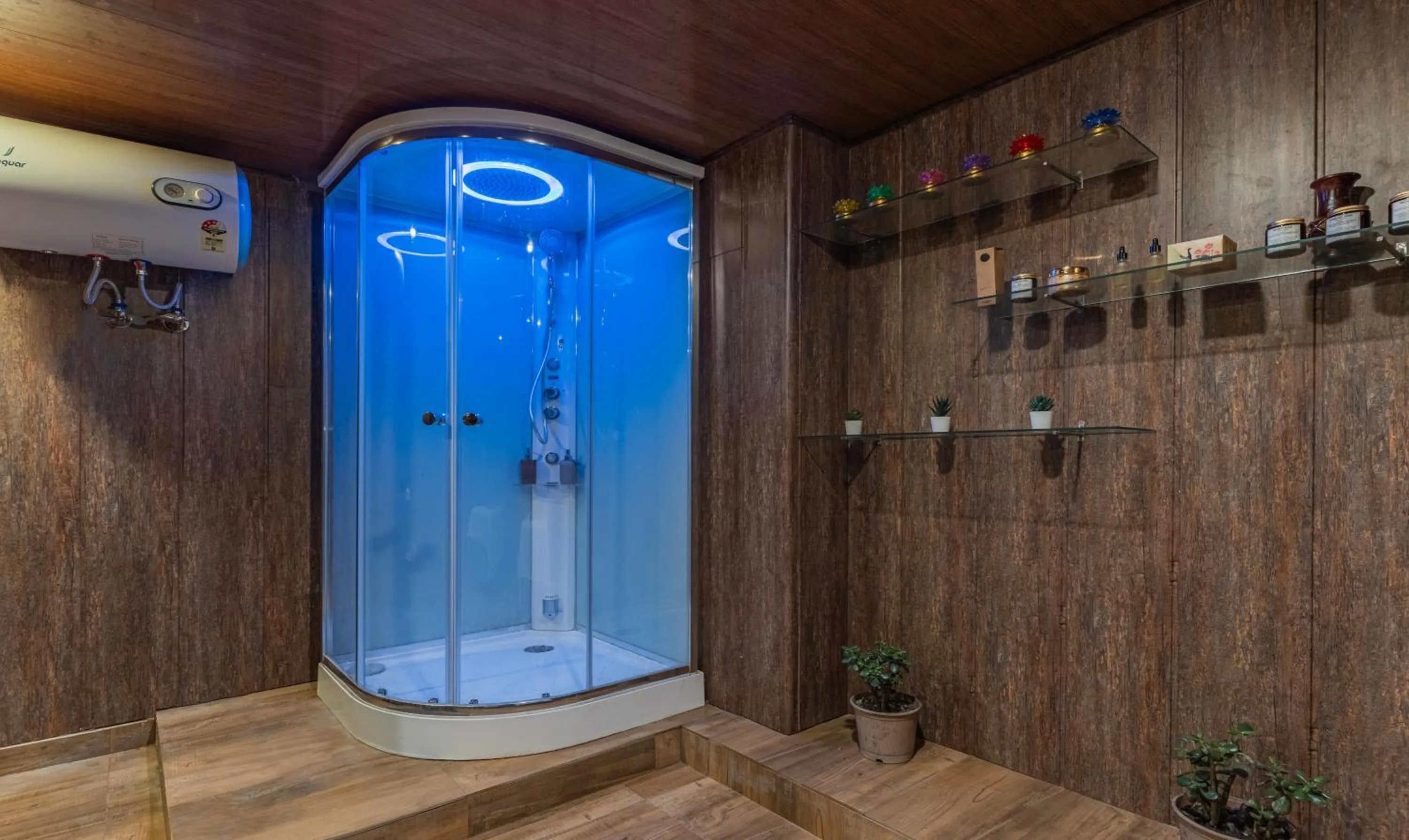 Shower in Tempo Heritage Resort & Spa