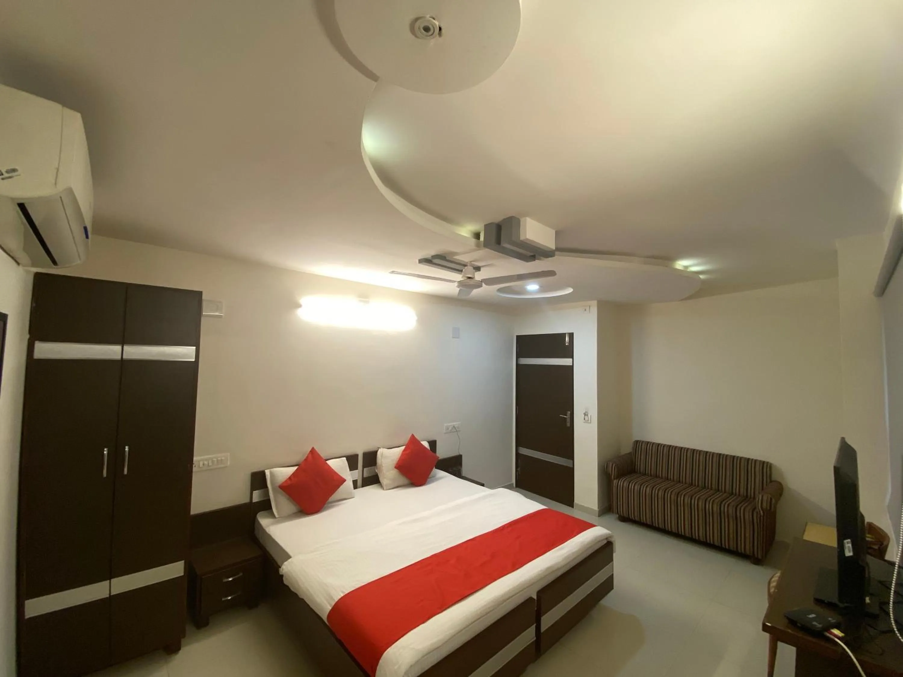 Bedroom, Bed in Hotel Riverfront