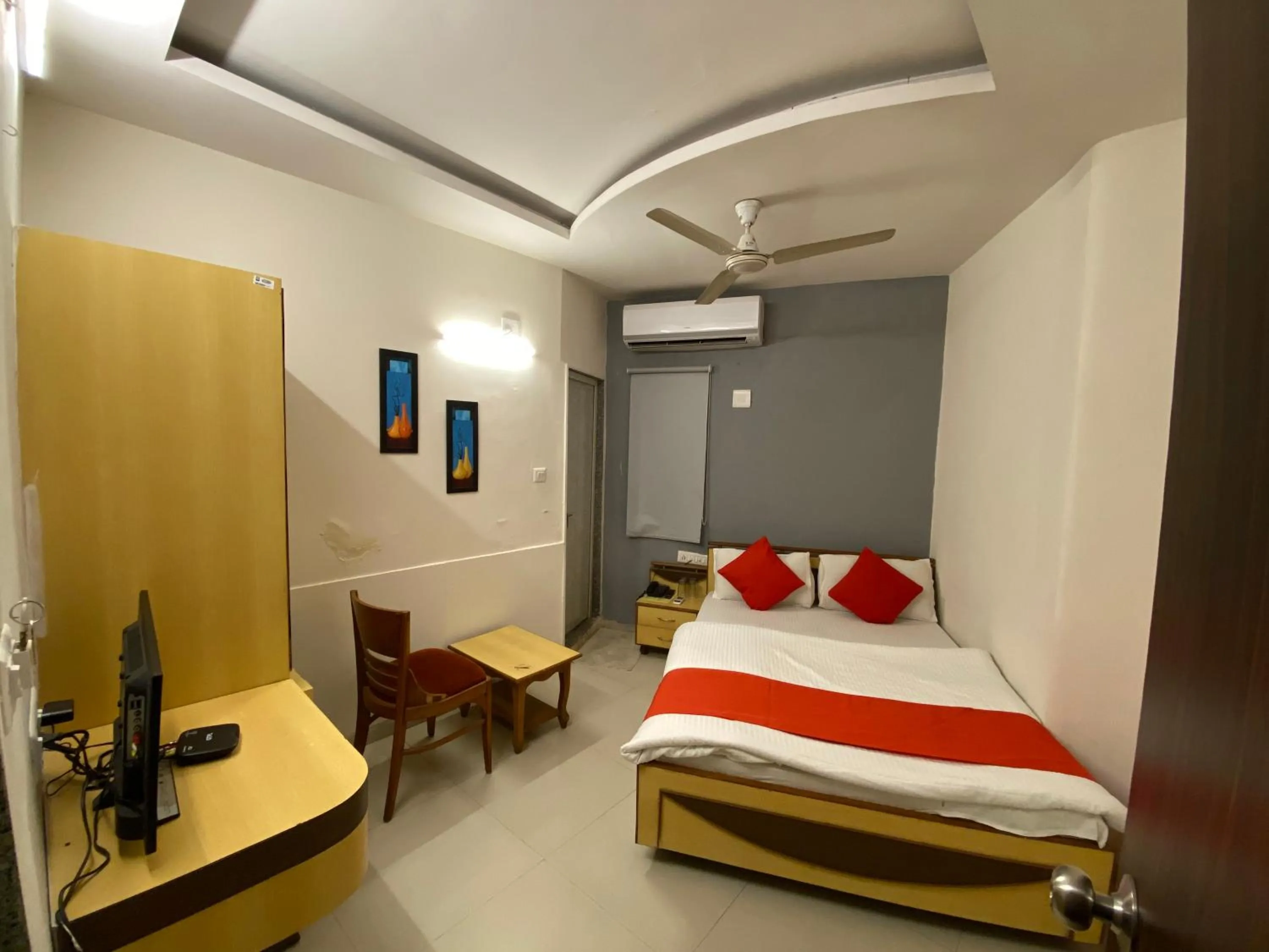 Bedroom, Bed in Hotel Riverfront