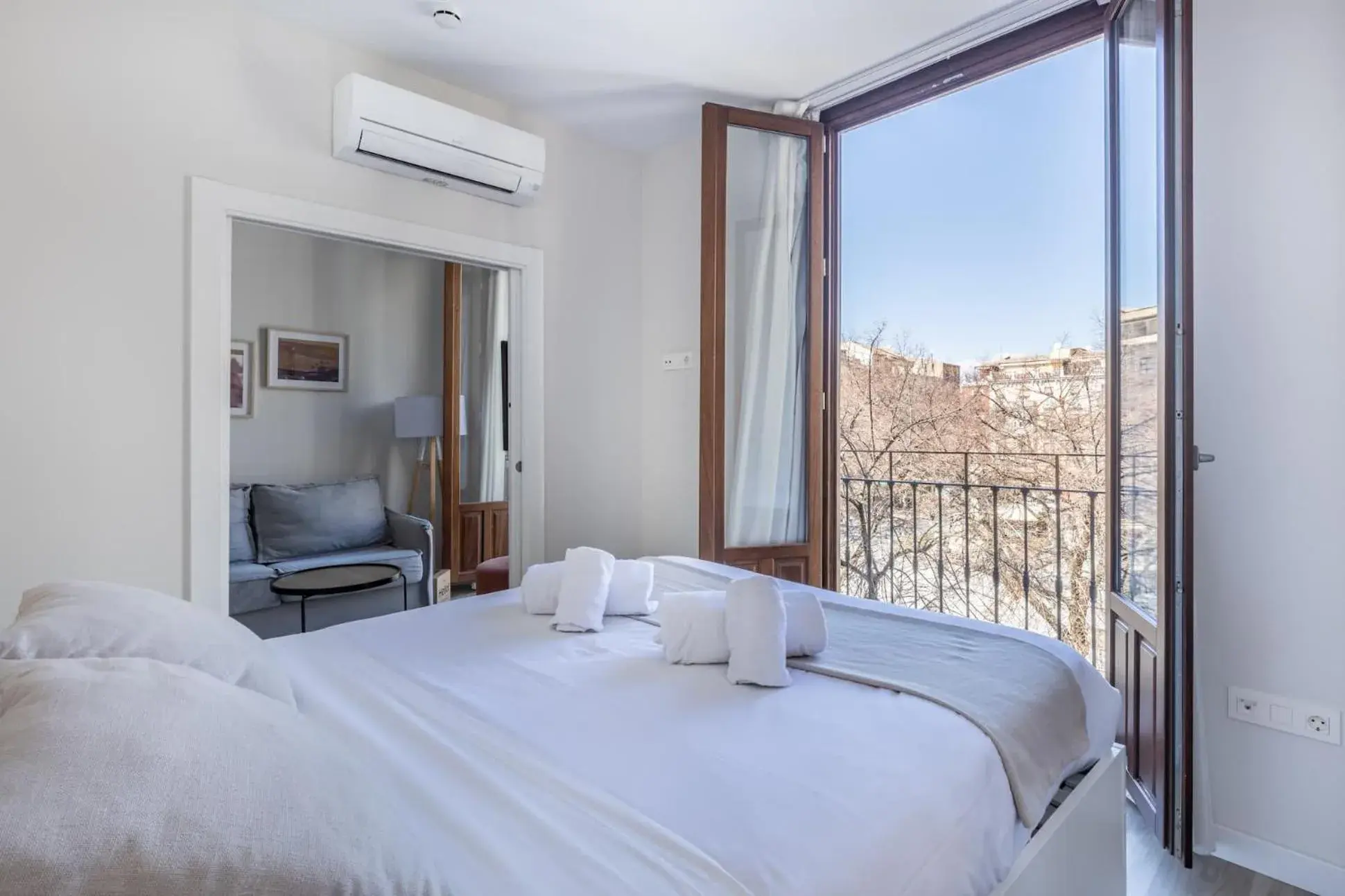 Bed in Apartamentos Líbere Granada Catedral Bed in Apartamentos Líbere Granada Catedral