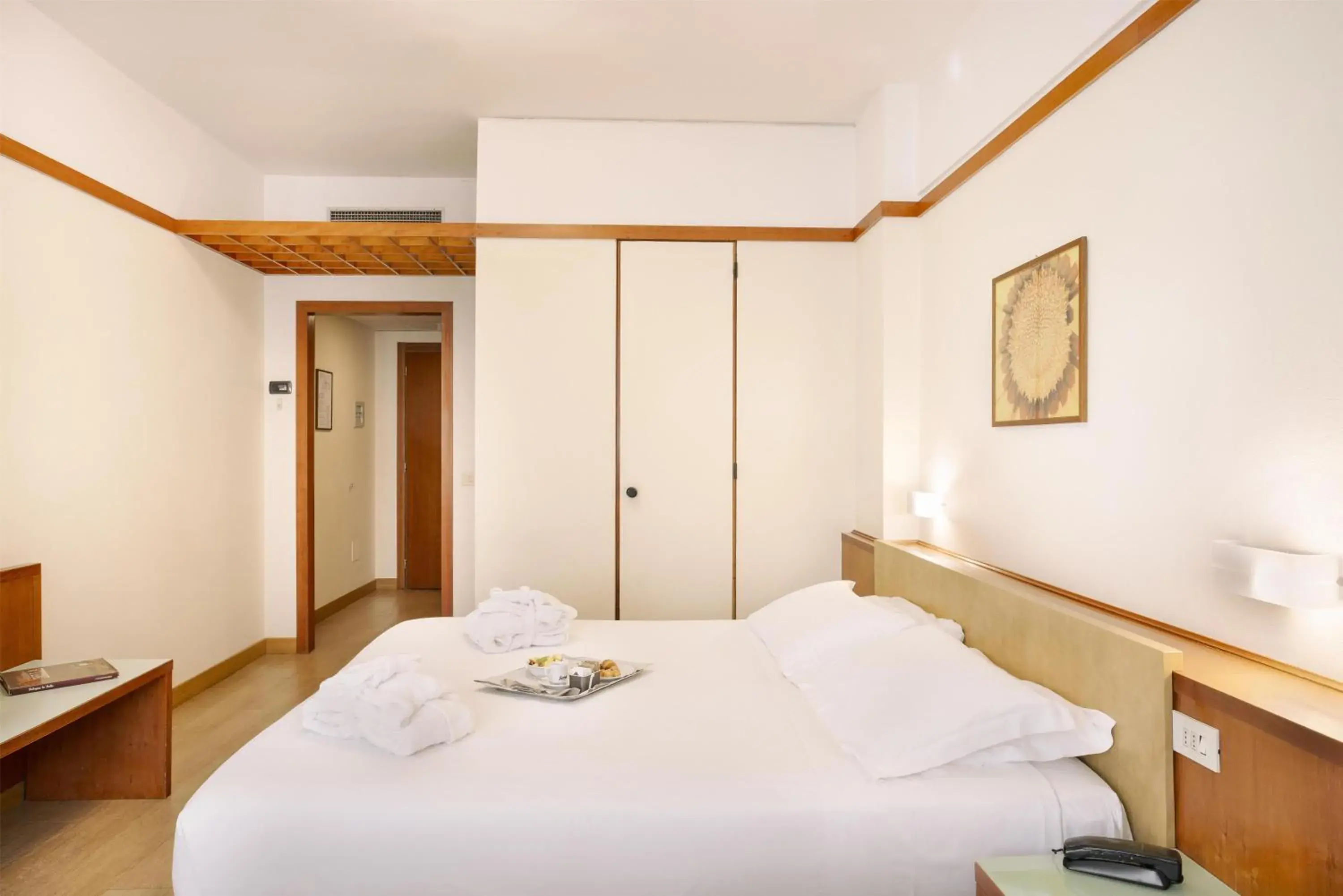 Bedroom, Bed in Best Western City Hotel Bedroom, Bed in Best Western City Hotel