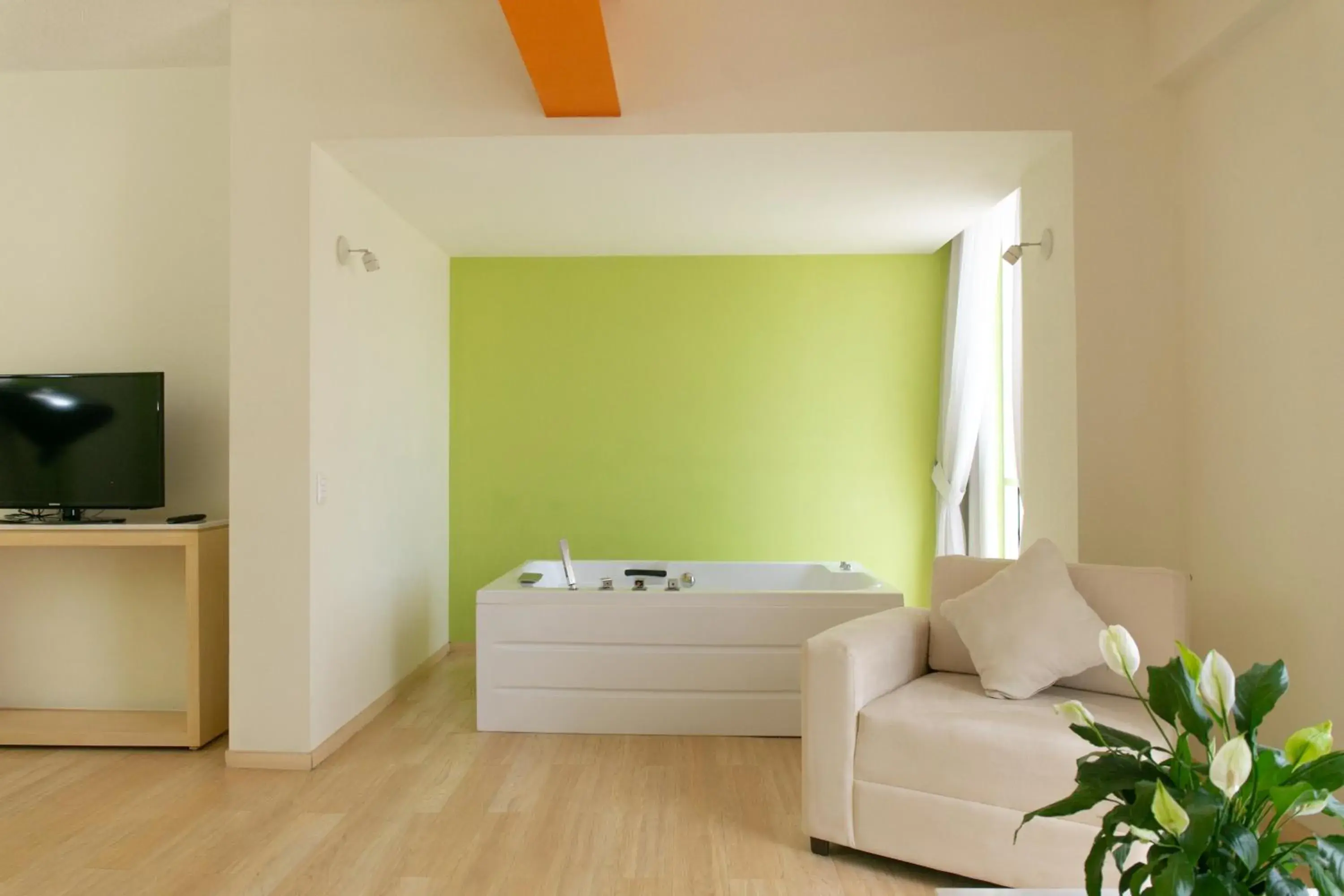 1 King Bed, Governor Suite, Non-Smoking in Bel Air Business Salamanca, Trademark by Wyndham 1 King Bed, Governor Suite, Non-Smoking in Bel Air Business Salamanca, Trademark by Wyndham