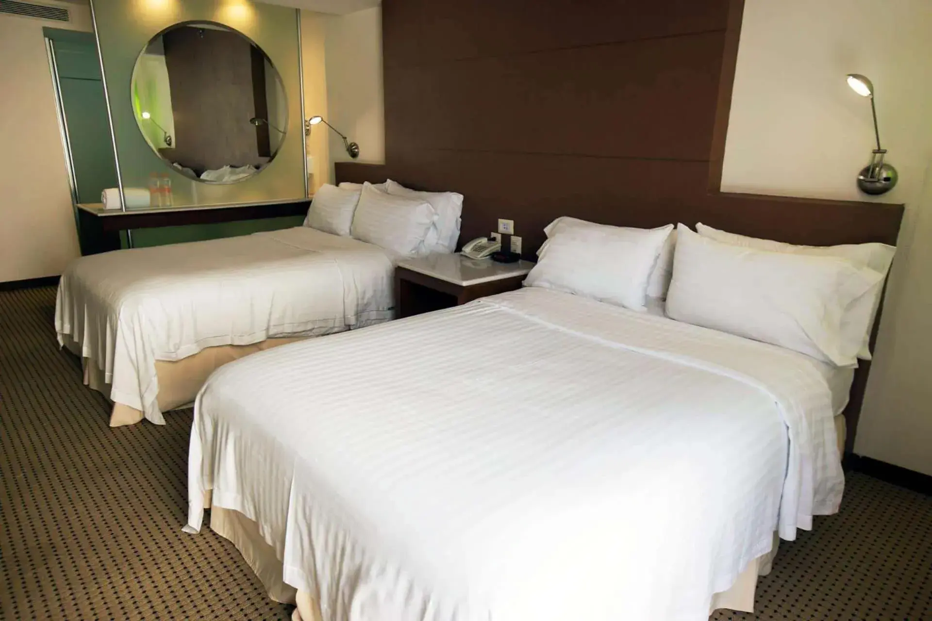 Photo of the whole room, Bed in Bel Air Business Salamanca, Trademark by Wyndham Photo of the whole room, Bed in Bel Air Business Salamanca, Trademark by Wyndham