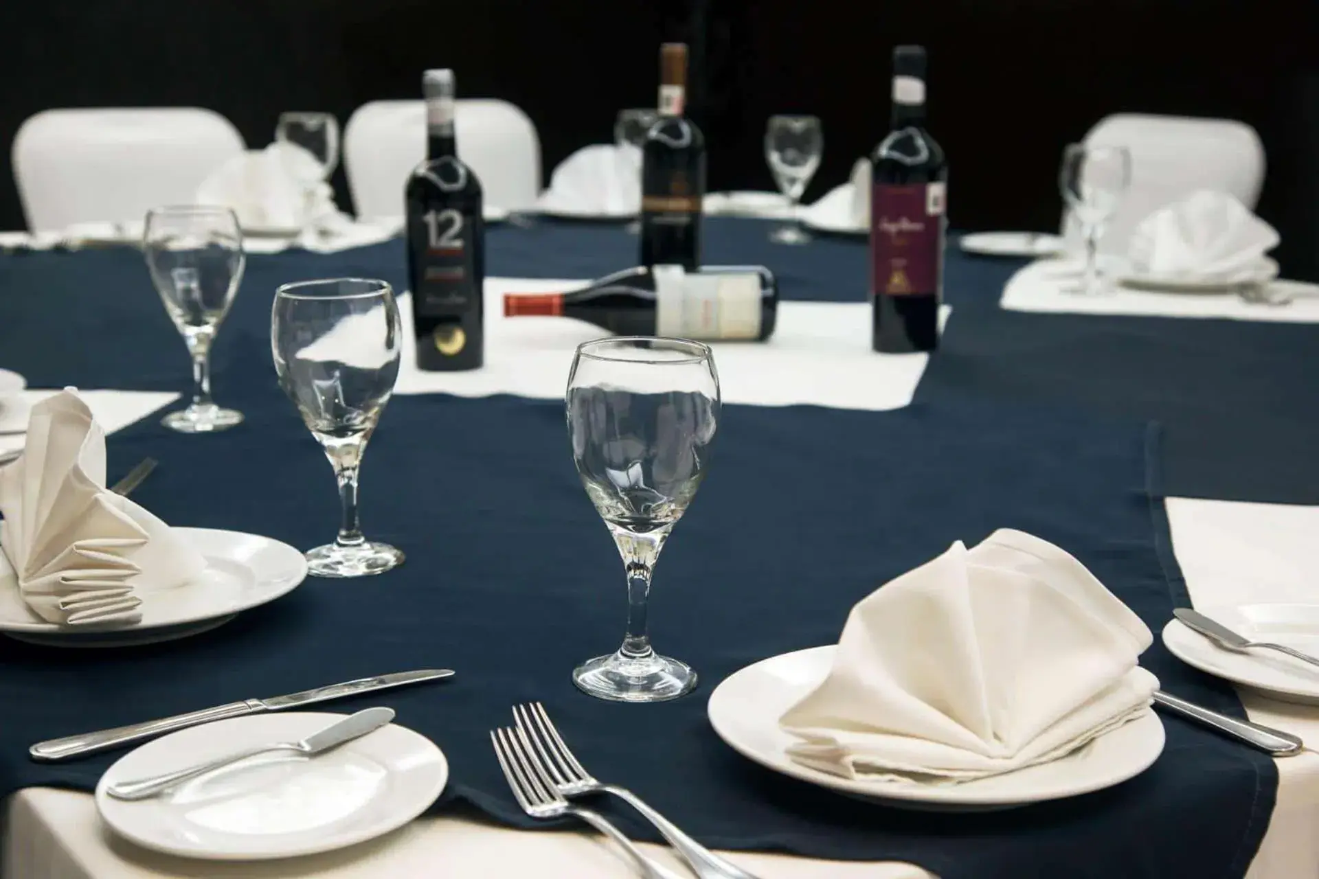 Restaurant/places to eat in Bel Air Business Salamanca, Trademark by Wyndham Restaurant/places to eat in Bel Air Business Salamanca, Trademark by Wyndham