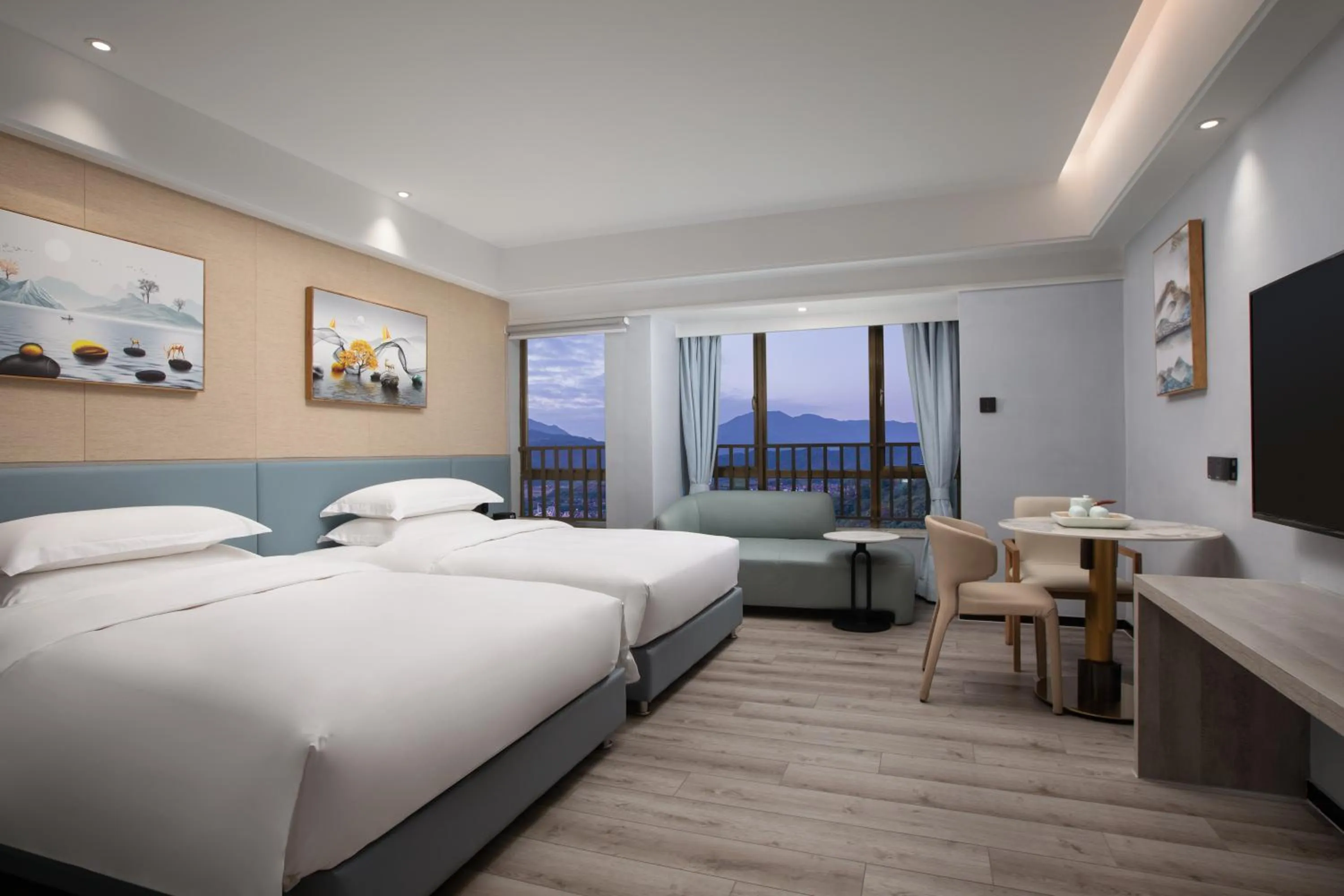 Photo of the whole room in Wyndham Garden Heyuan