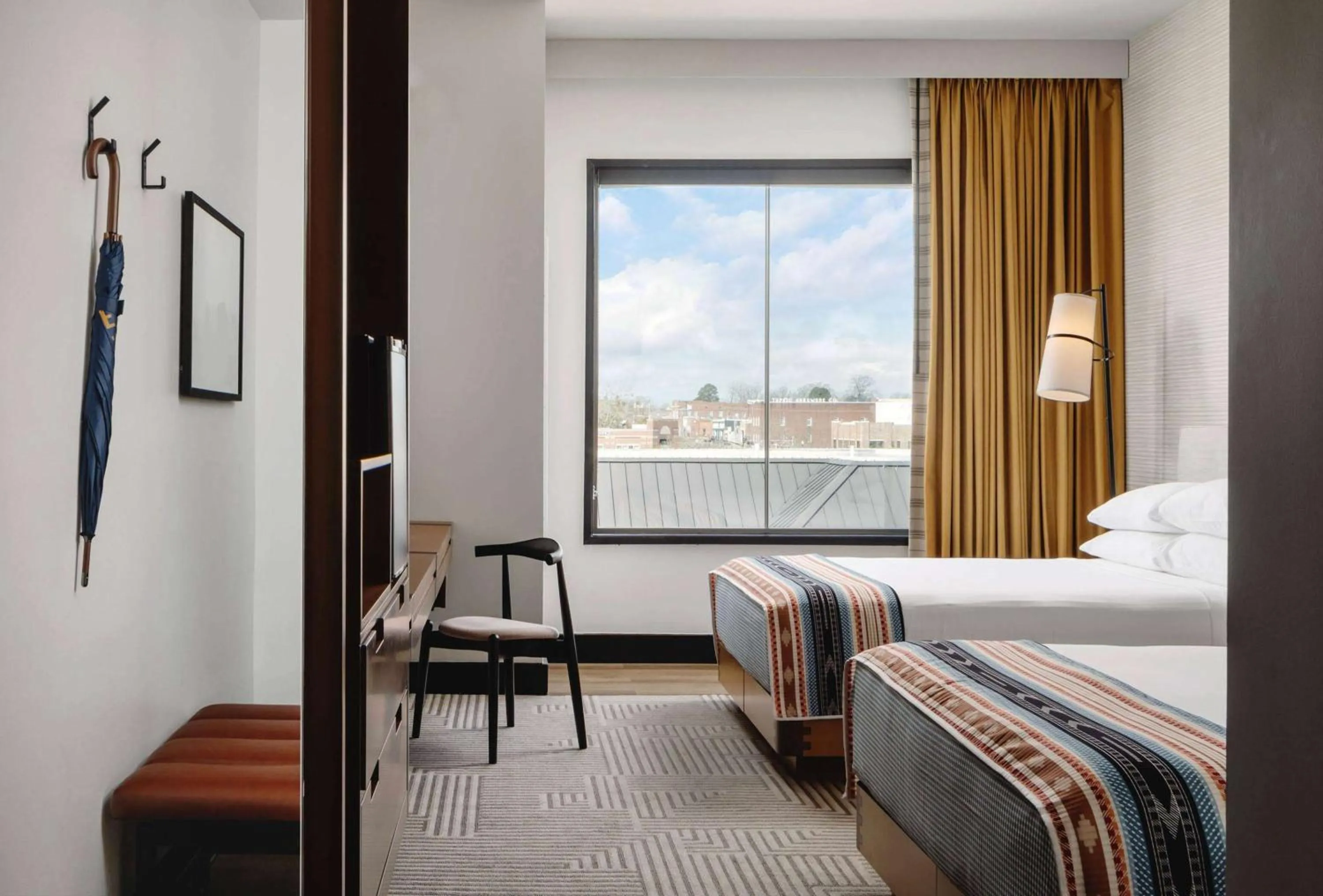 Photo of the whole room, Bed in Hotel Tupelo, a Wyndham Hotel