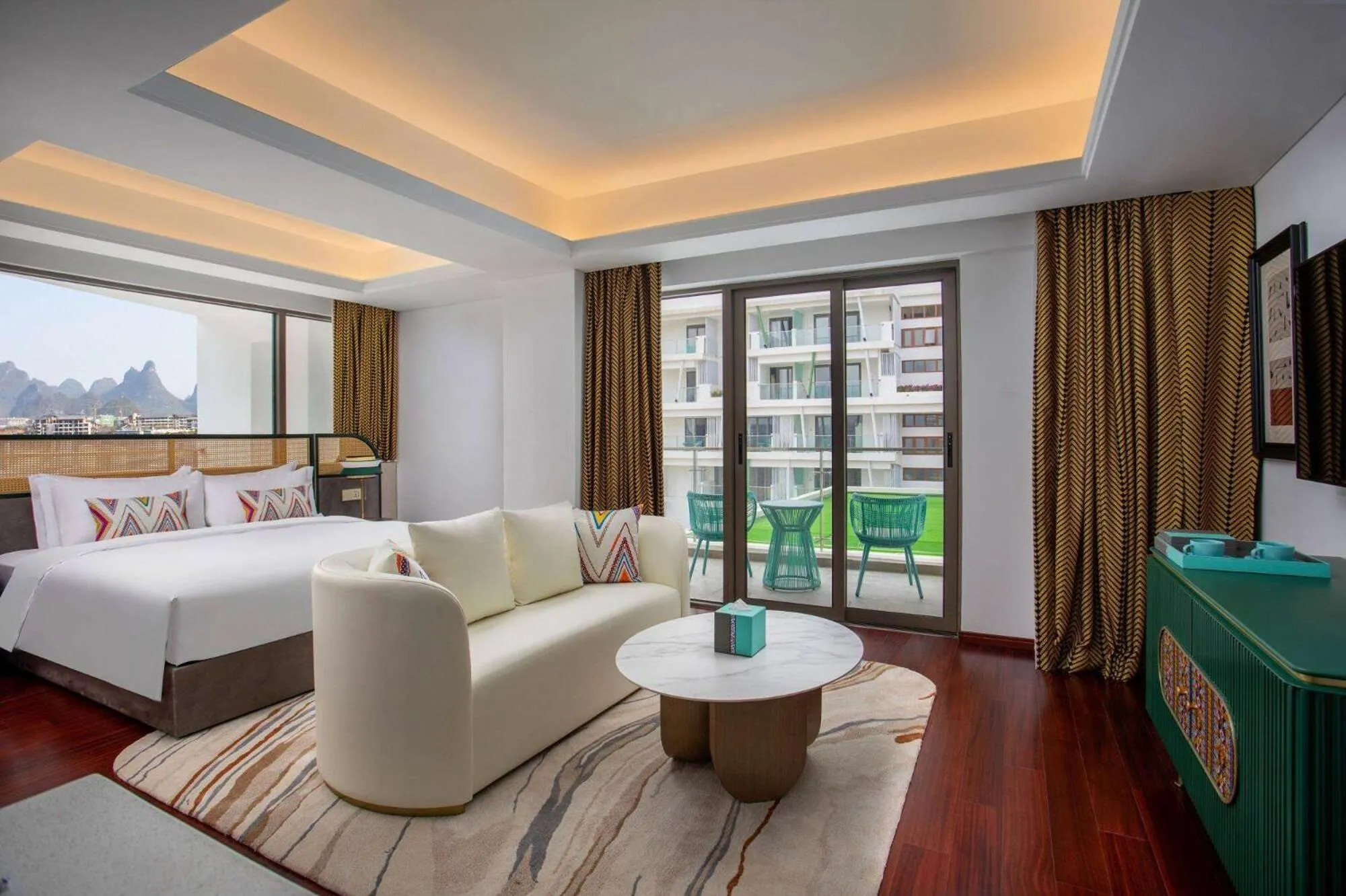 Photo of the whole room, Bed in Wingate By Wyndham Yangshuo