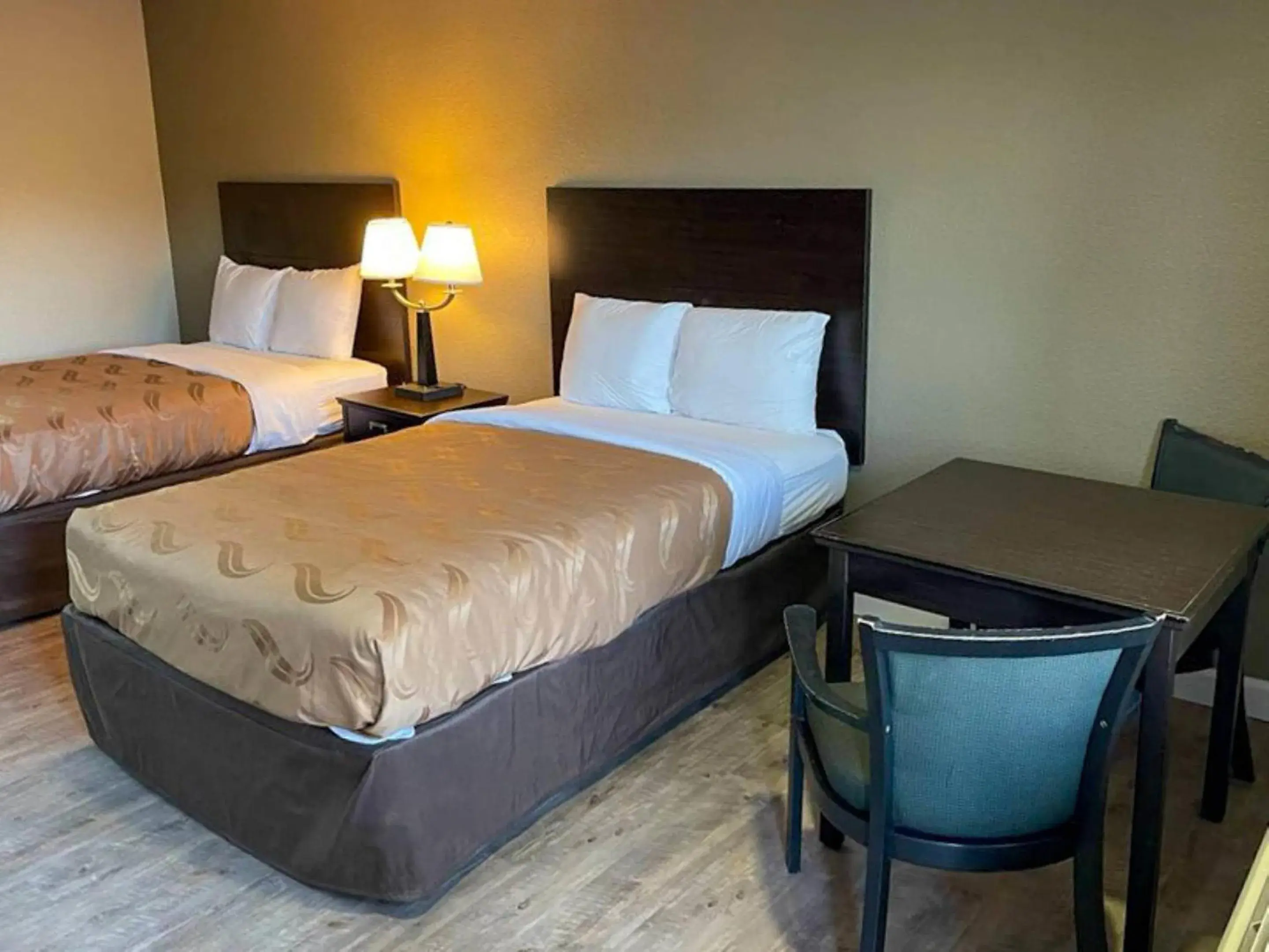 Bedroom, Bed in Suburban Studios Columbia - Harbison Bedroom, Bed in Suburban Studios Columbia - Harbison