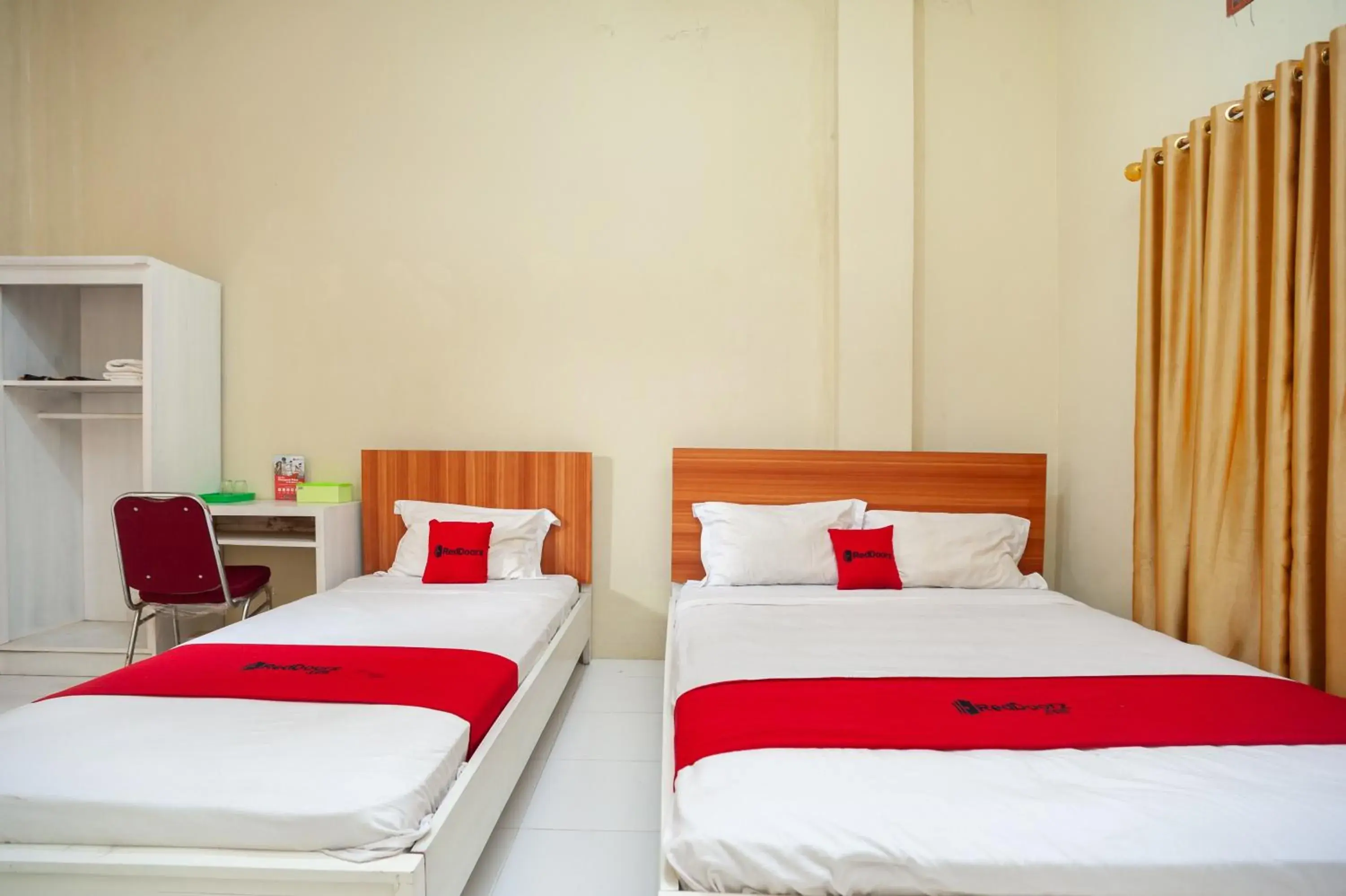 Bed in RedDoorz near Universitas Muhammadiyah Pringsewu Bed in RedDoorz near Universitas Muhammadiyah Pringsewu